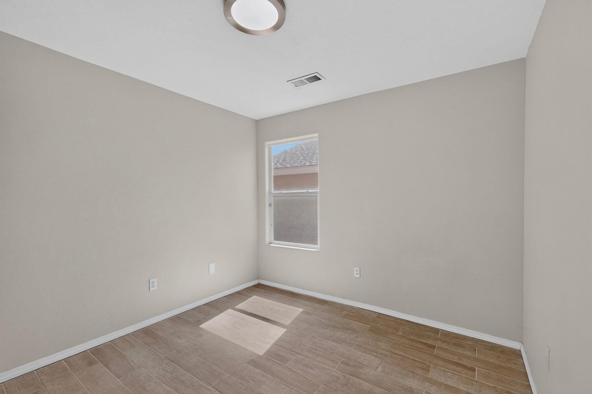 Photo 11 — 2756 Butch Cassidy Drive SW