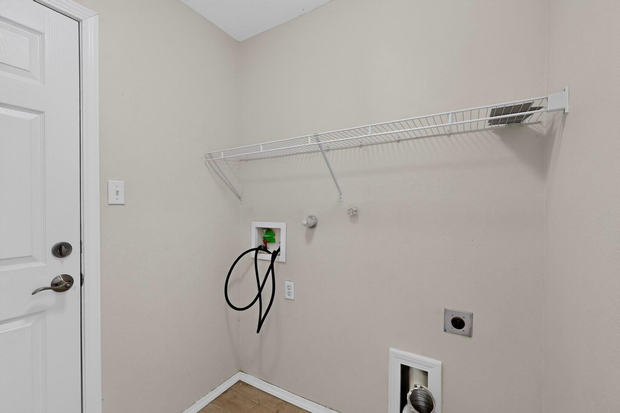 Photo 6 — 2756 Butch Cassidy Drive SW
