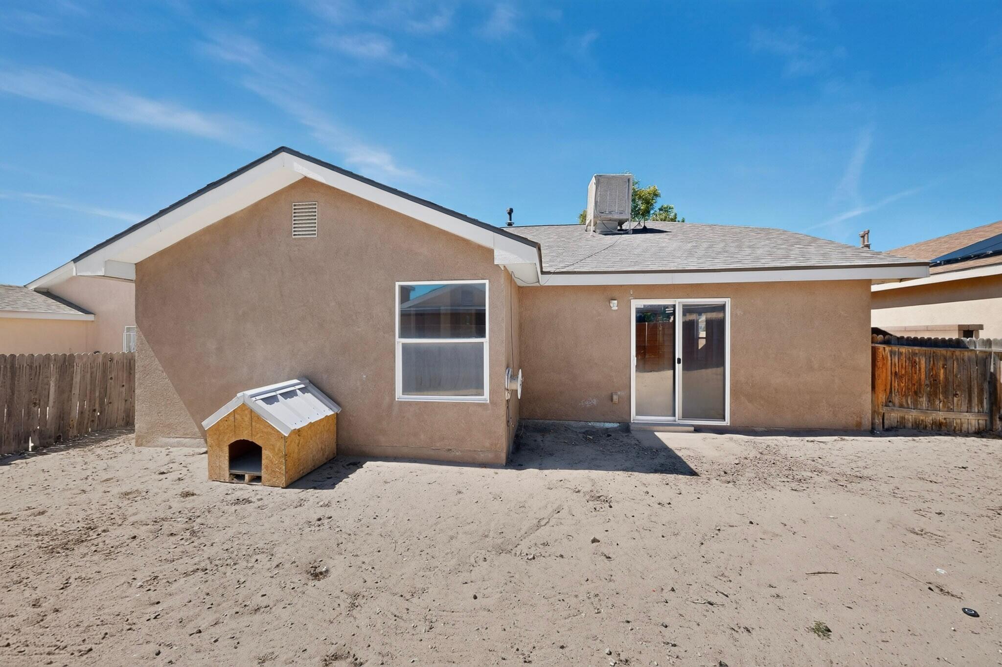 Photo 3 — 2756 Butch Cassidy Drive SW