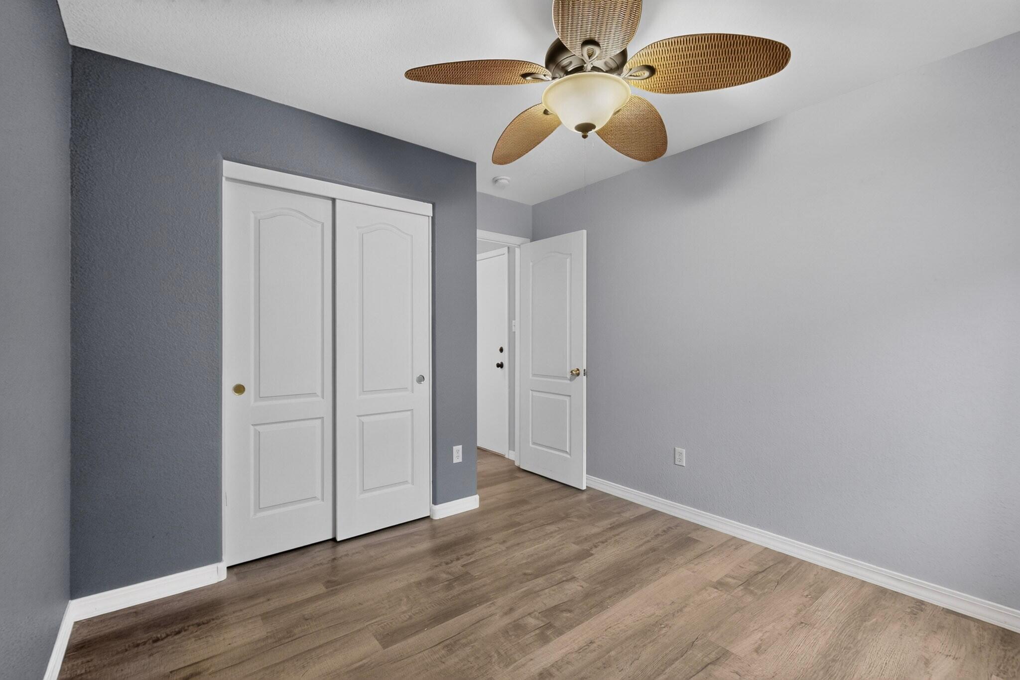 Photo 14 — 617 Sunny Meadows Drive NE