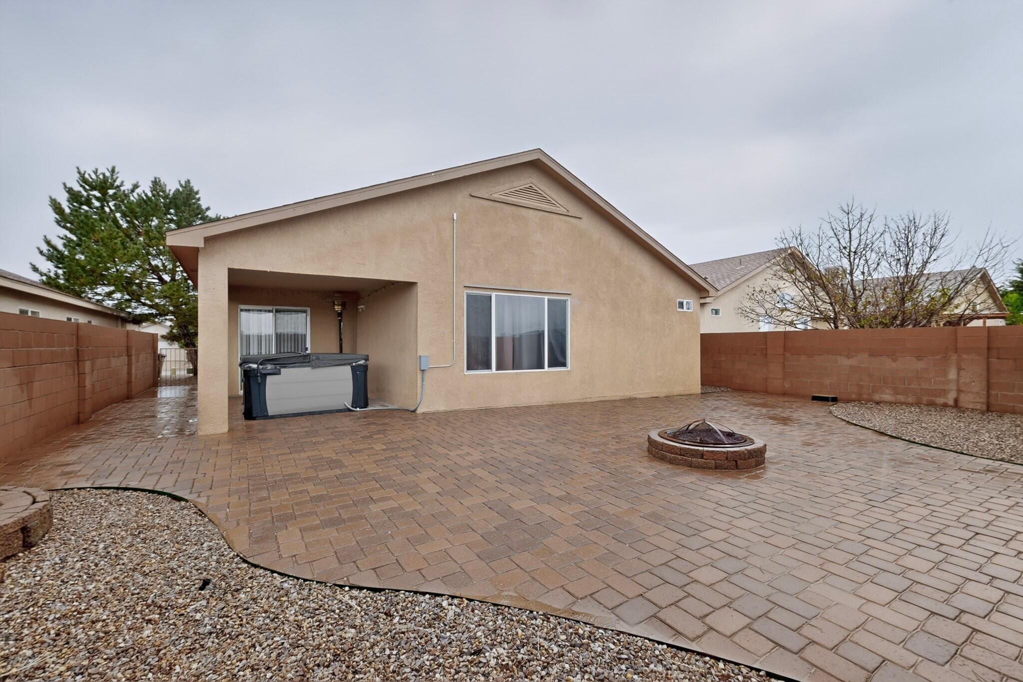 Photo 10 — 617 Sunny Meadows Drive NE
