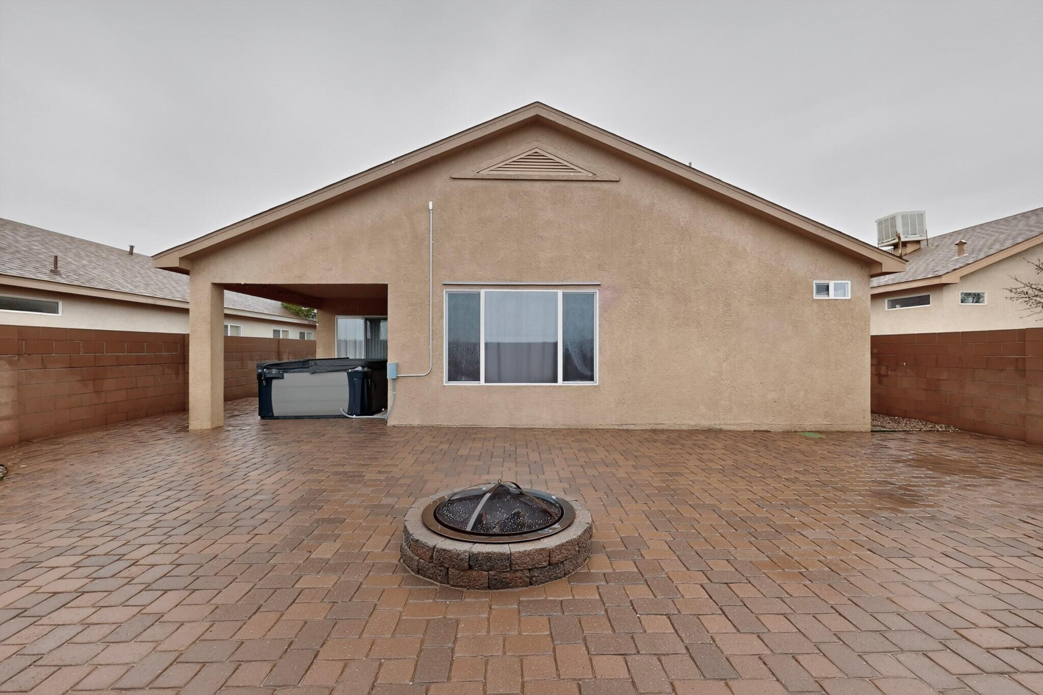 Photo 8 — 617 Sunny Meadows Drive NE