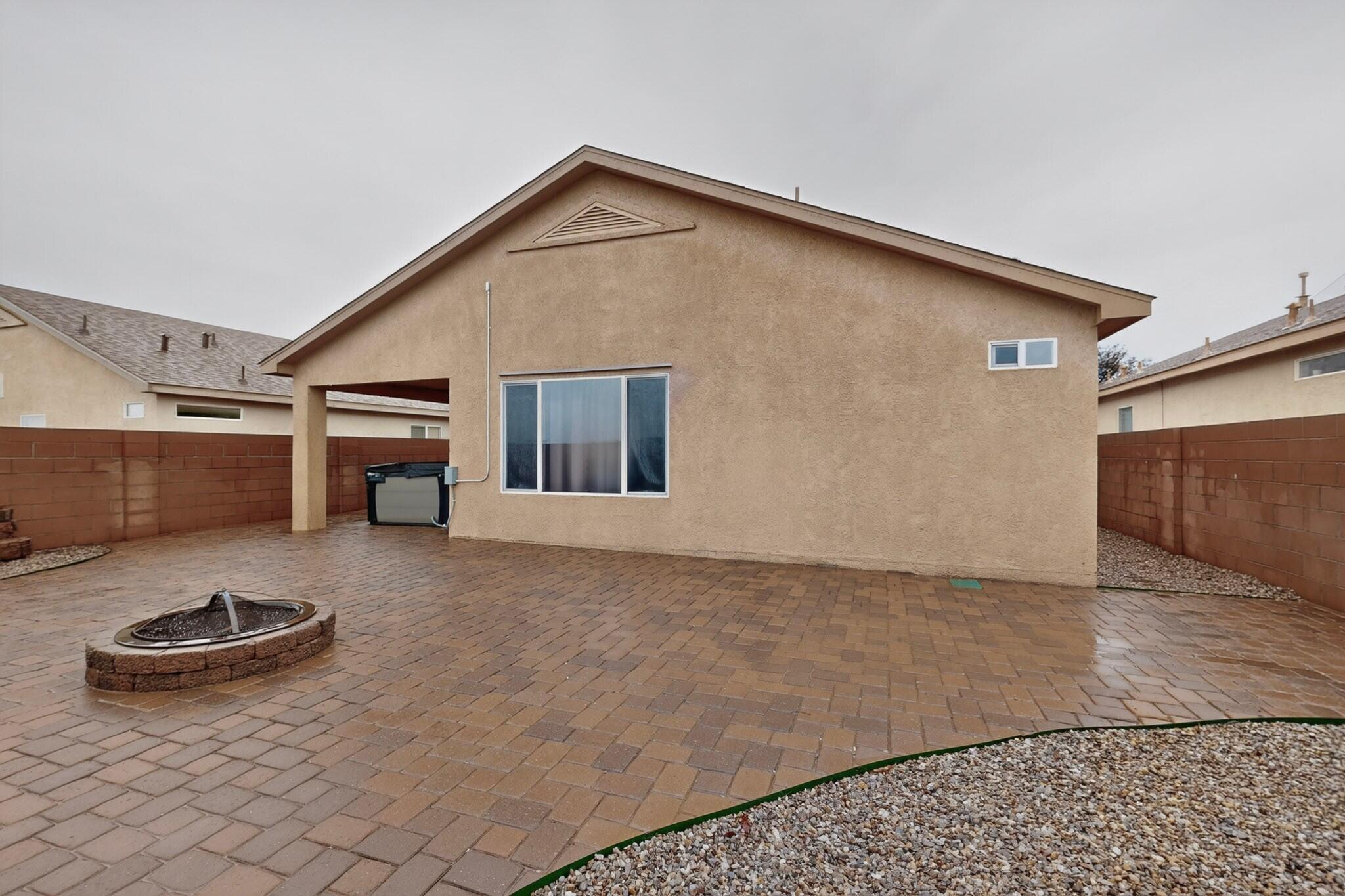 Photo 7 — 617 Sunny Meadows Drive NE