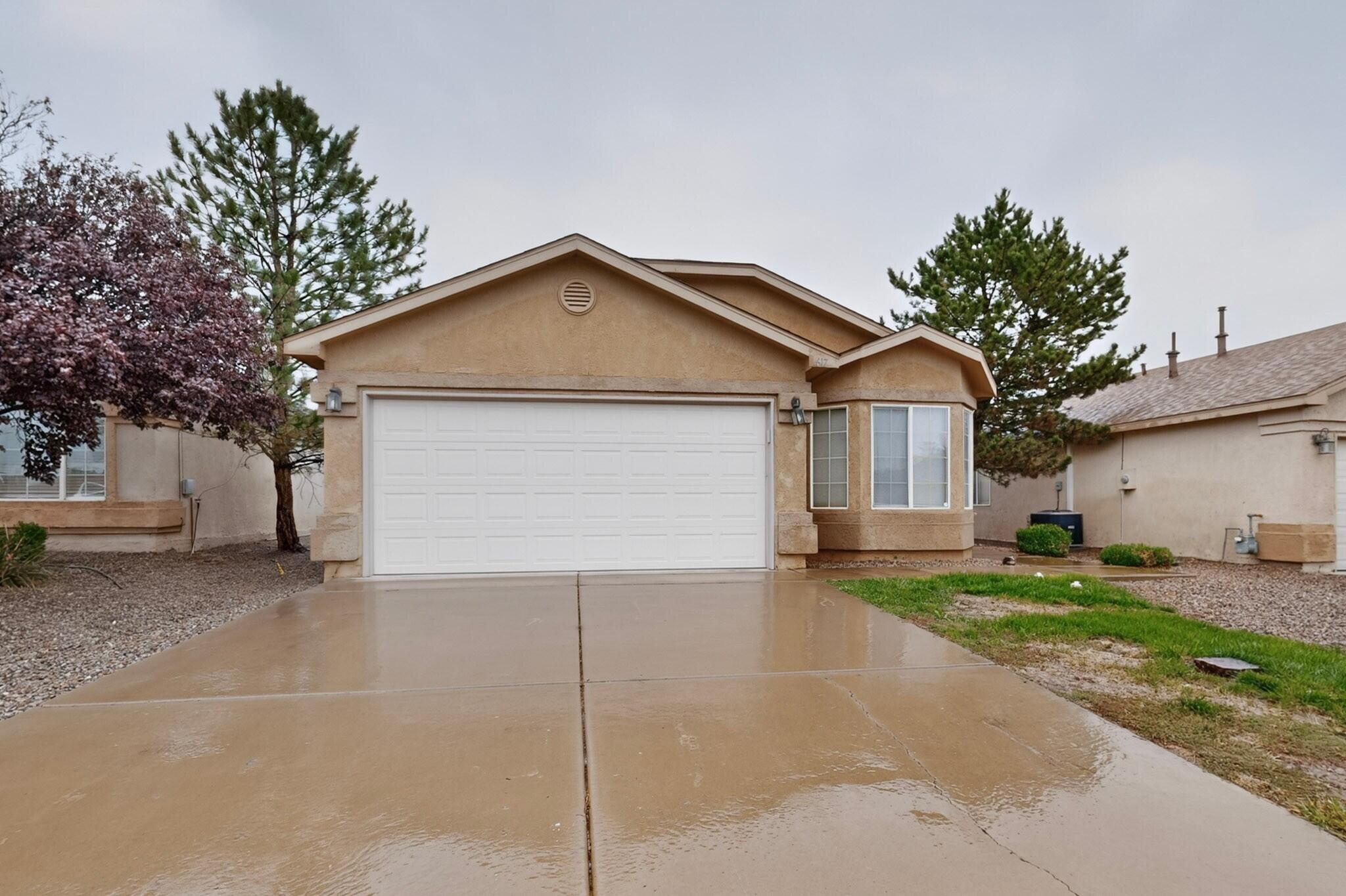 Photo 3 — 617 Sunny Meadows Drive NE