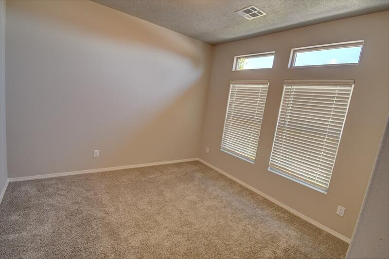 Photo 7 — 5413 E Village Avenue NE