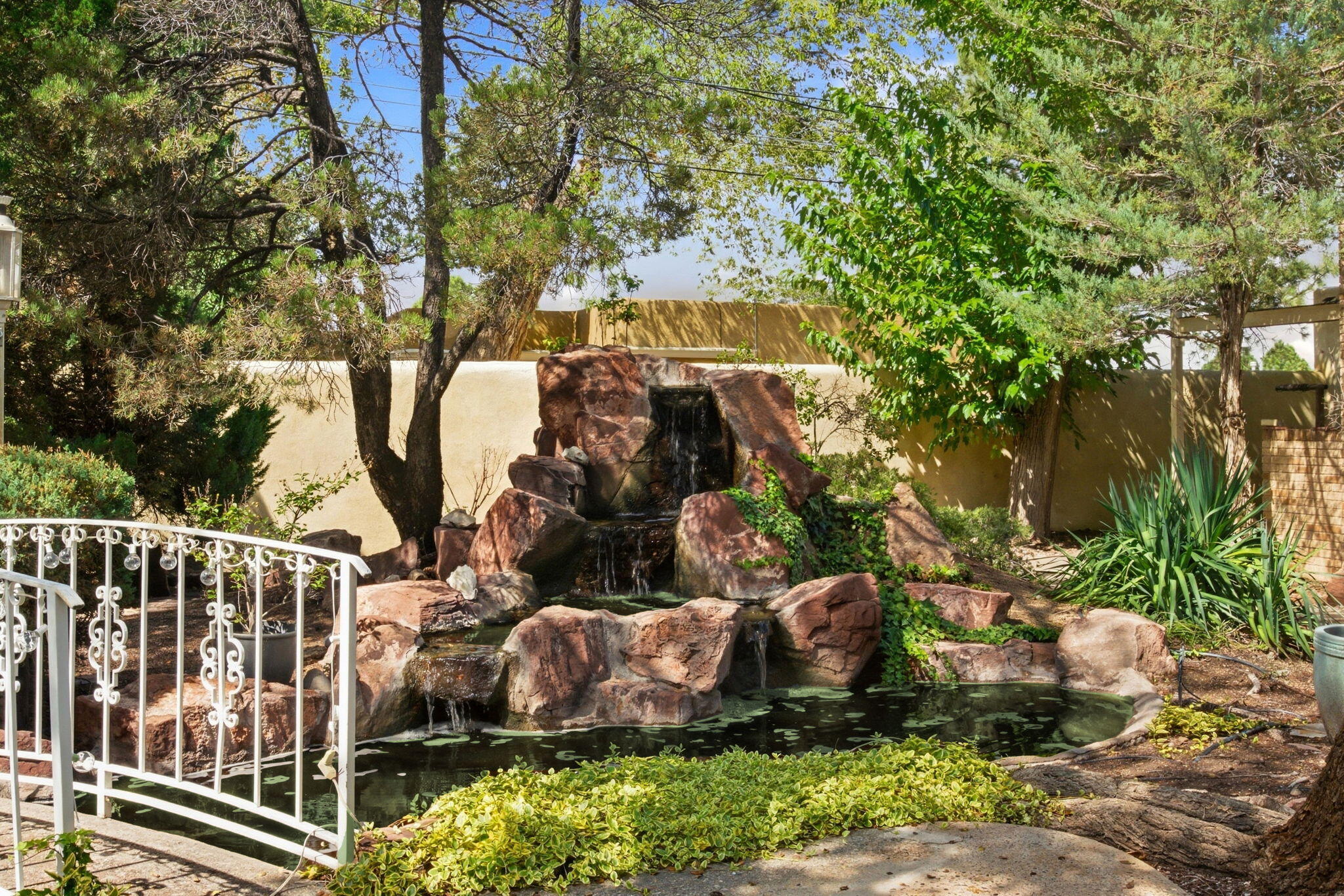 Photo 5 — 309 Hermosa Drive SE