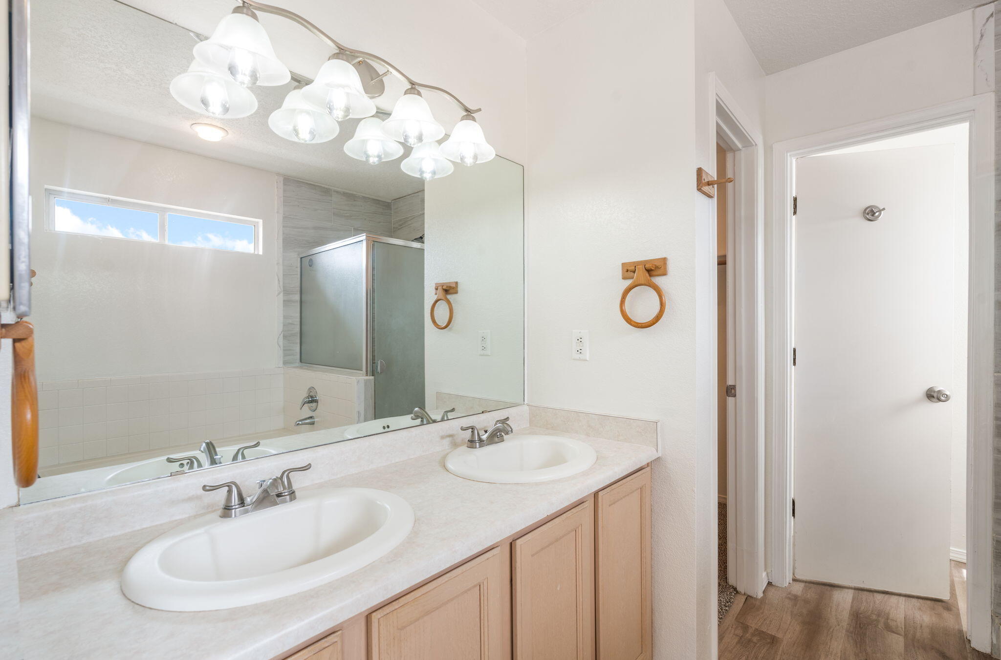 Photo 19 — 5304 Bandelier Drive NW