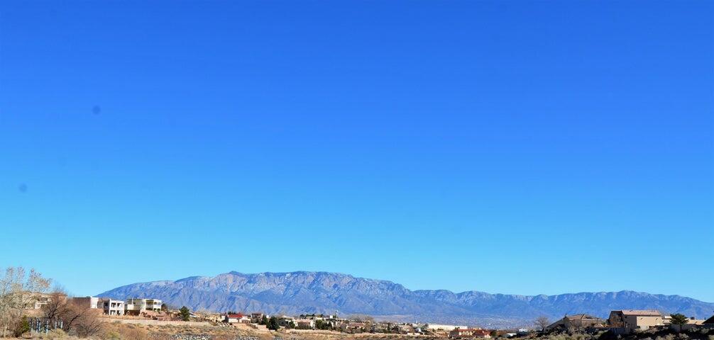 Photo 3 — 5304 Bandelier Drive NW