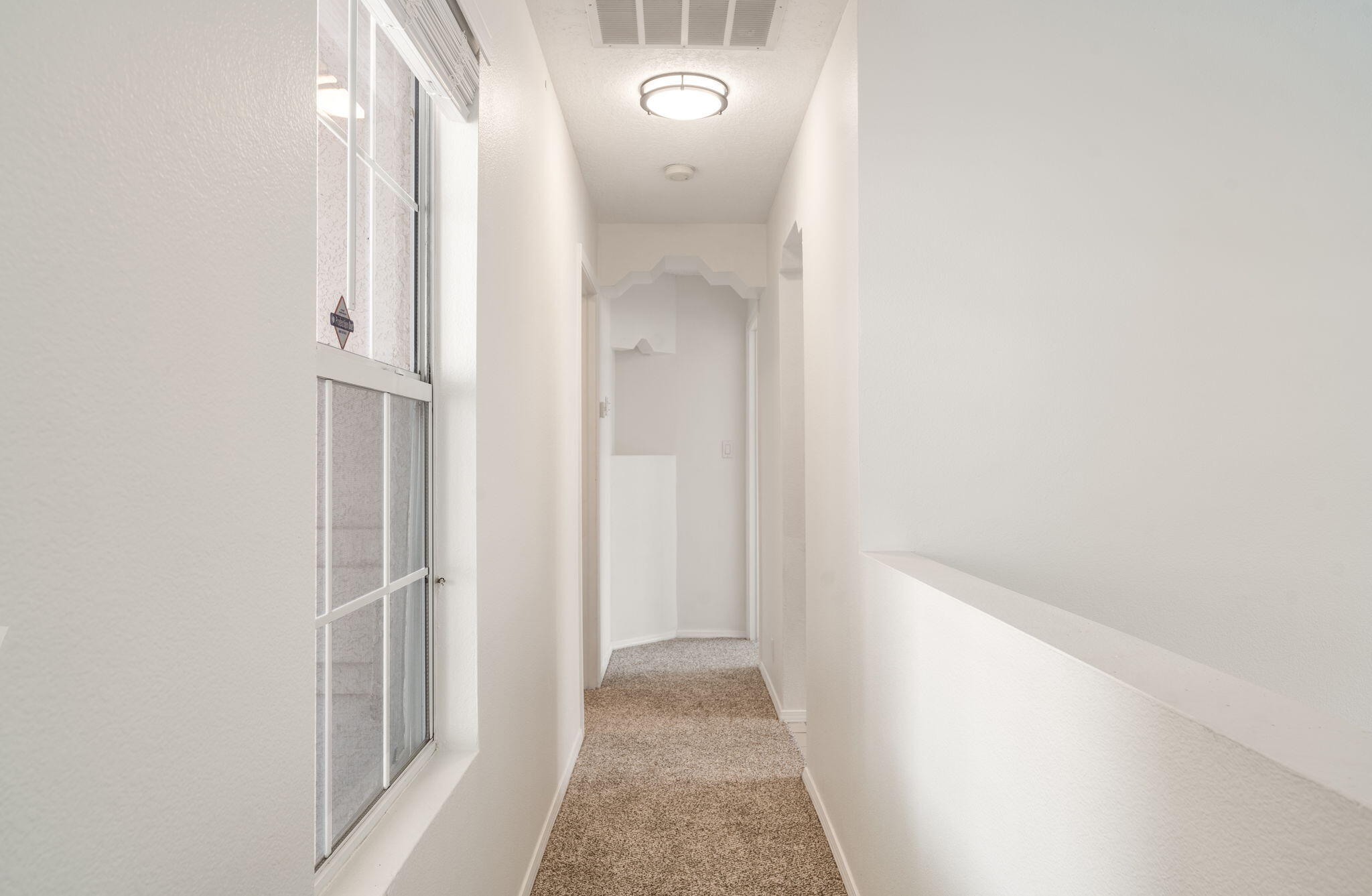 Photo 9 — 5304 Bandelier Drive NW