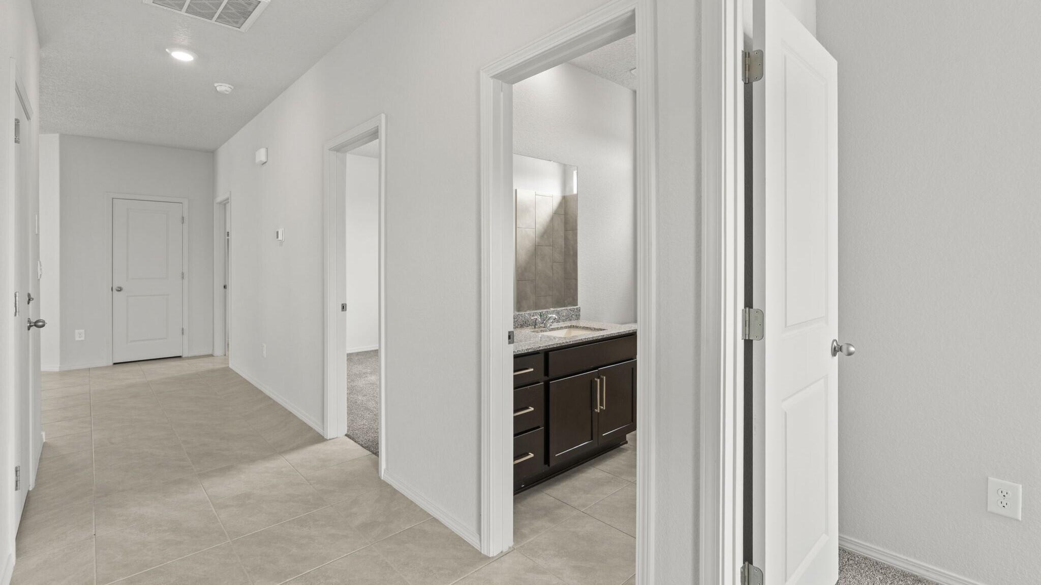 Photo 5 — 6726 Clayton Drive NE