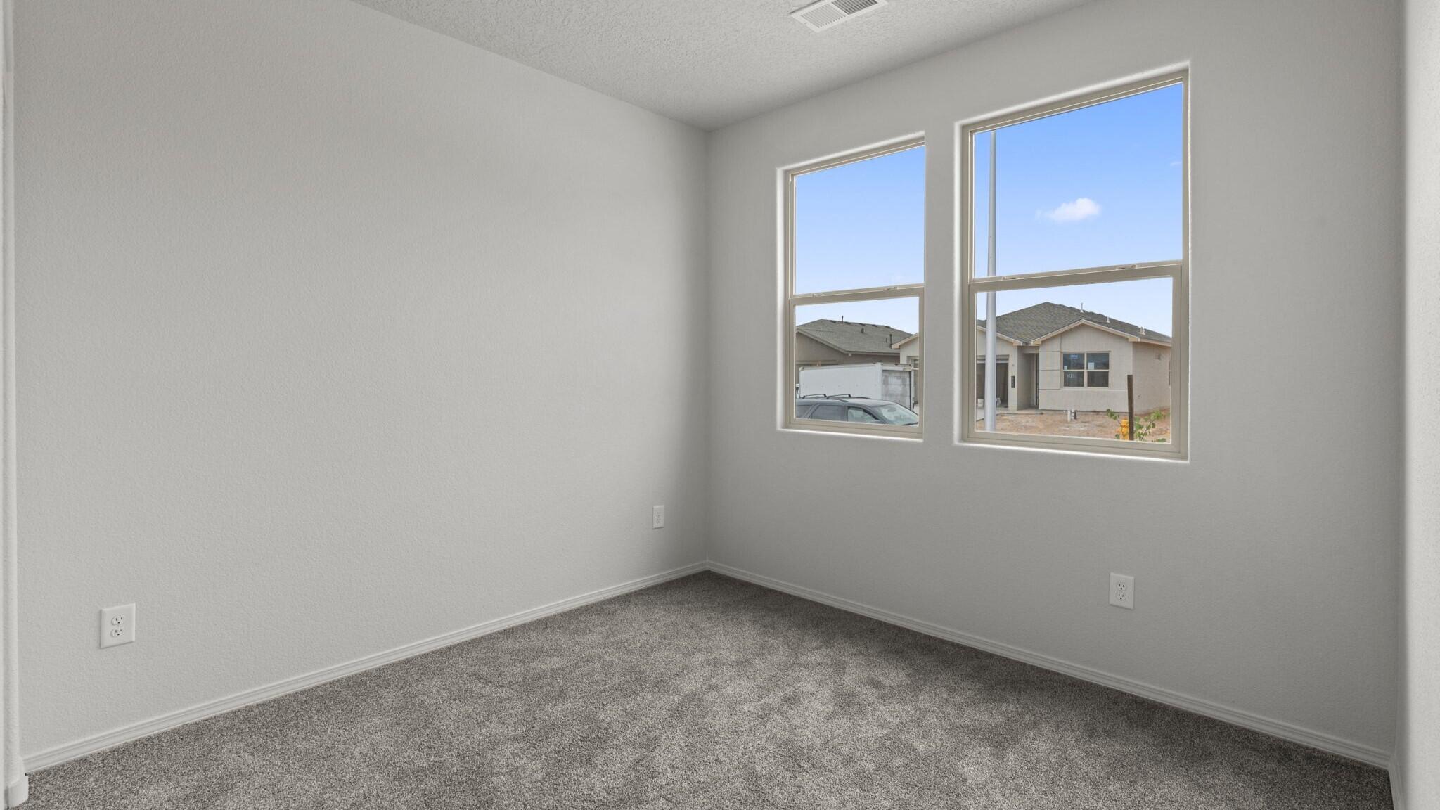 Photo 6 — 6726 Clayton Drive NE