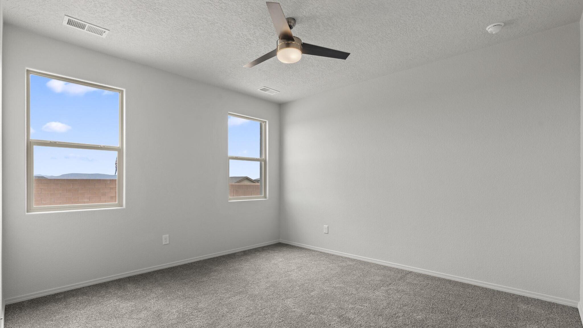 Photo 11 — 6726 Clayton Drive NE
