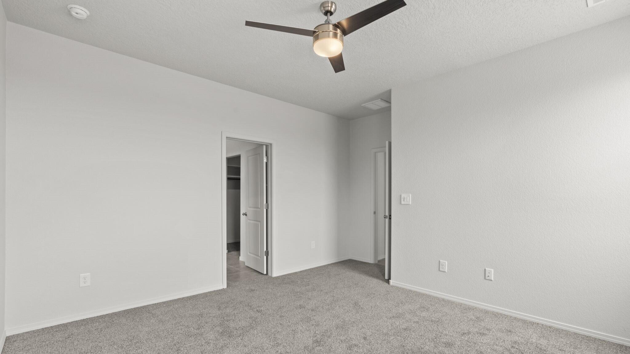 Photo 12 — 6726 Clayton Drive NE