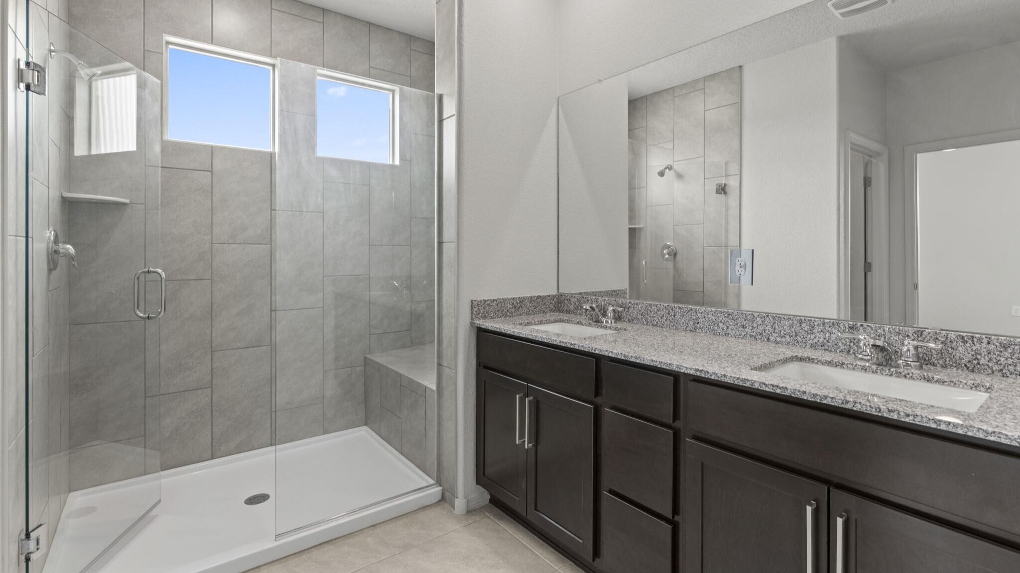 Photo 13 — 6726 Clayton Drive NE