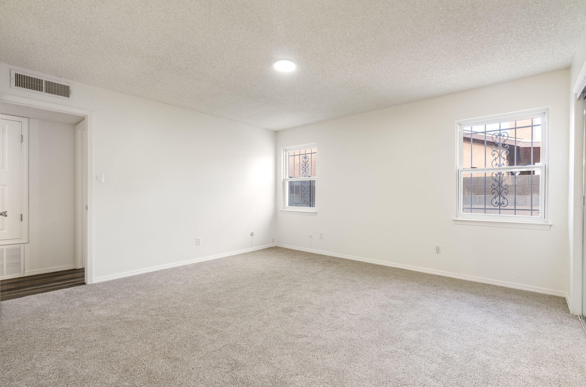 Photo 7 — 6116 Cuesta Place NW