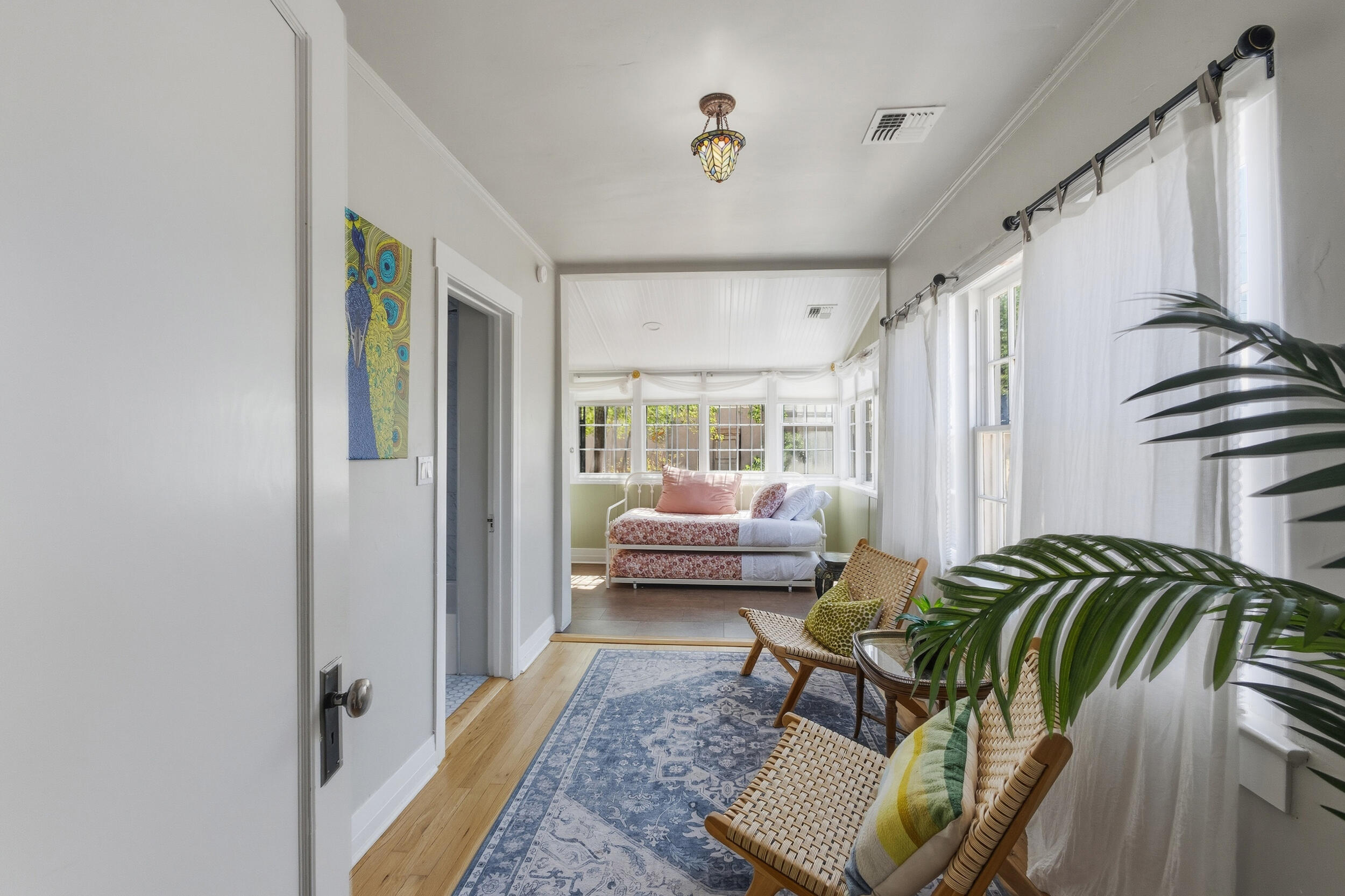 Photo 18 — 1812 Silver Avenue SE