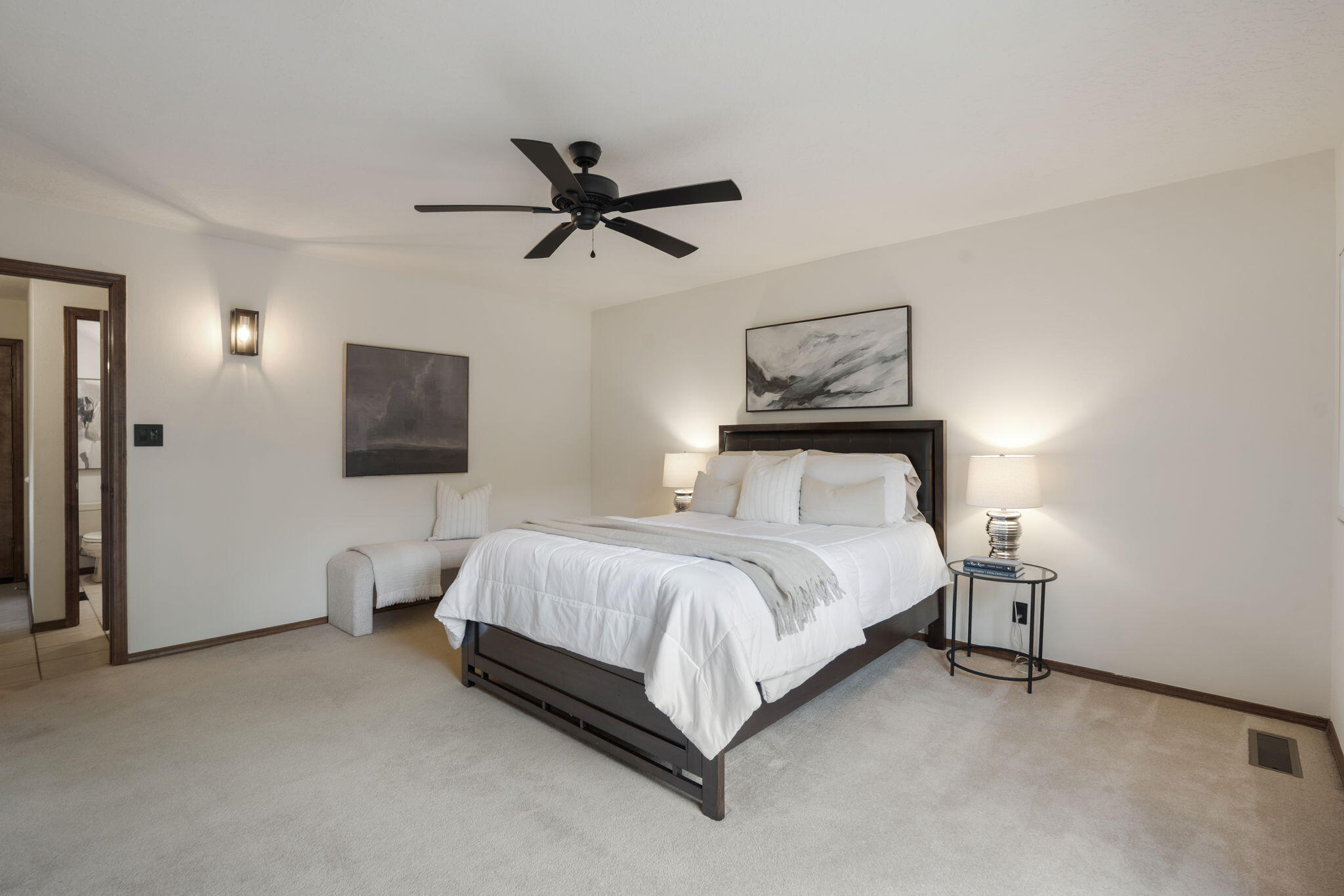 Photo 18 — 9311 Freedom Way NE
