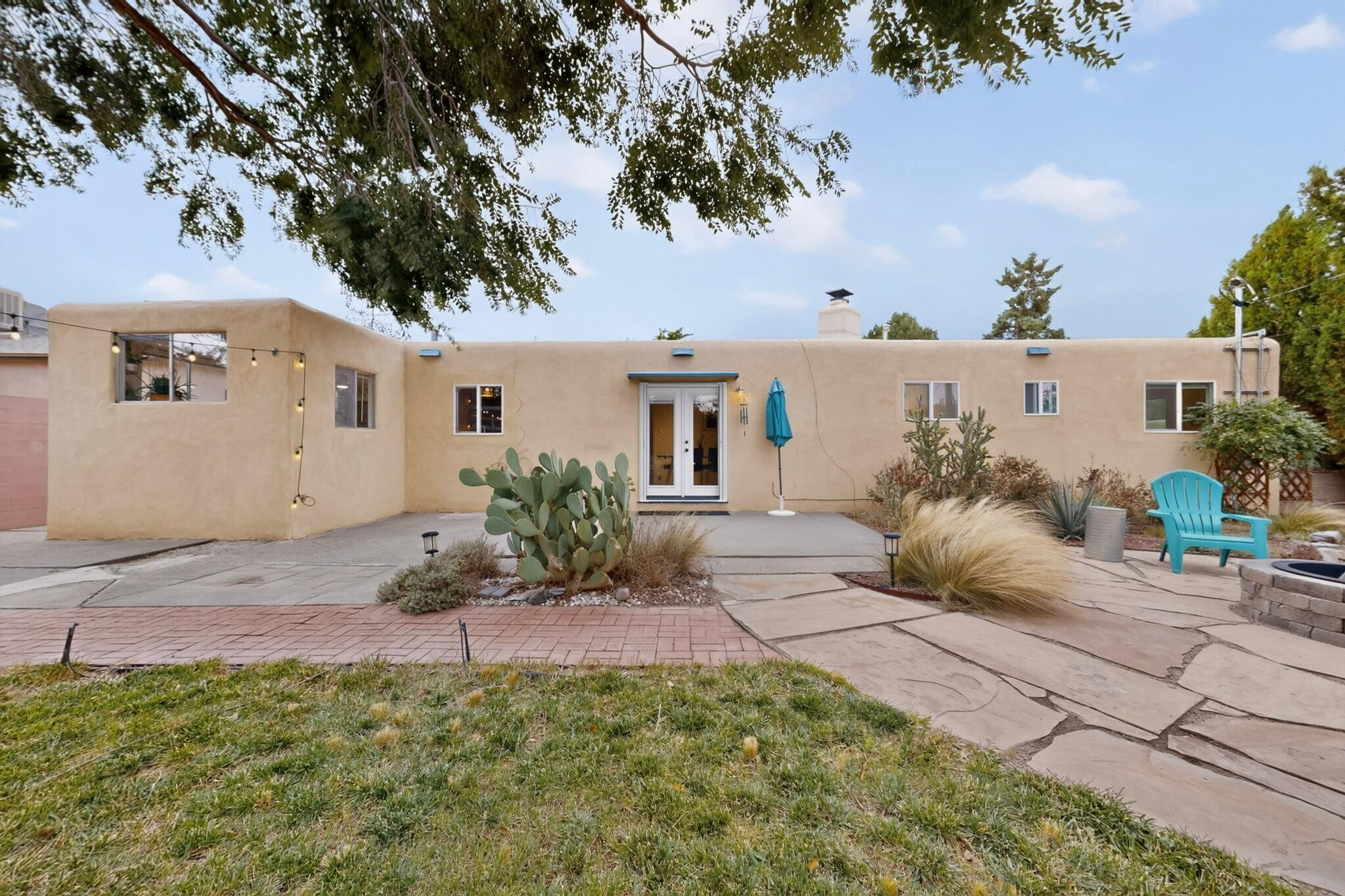 Photo 7 — 9805 Mesa Arriba Avenue NE
