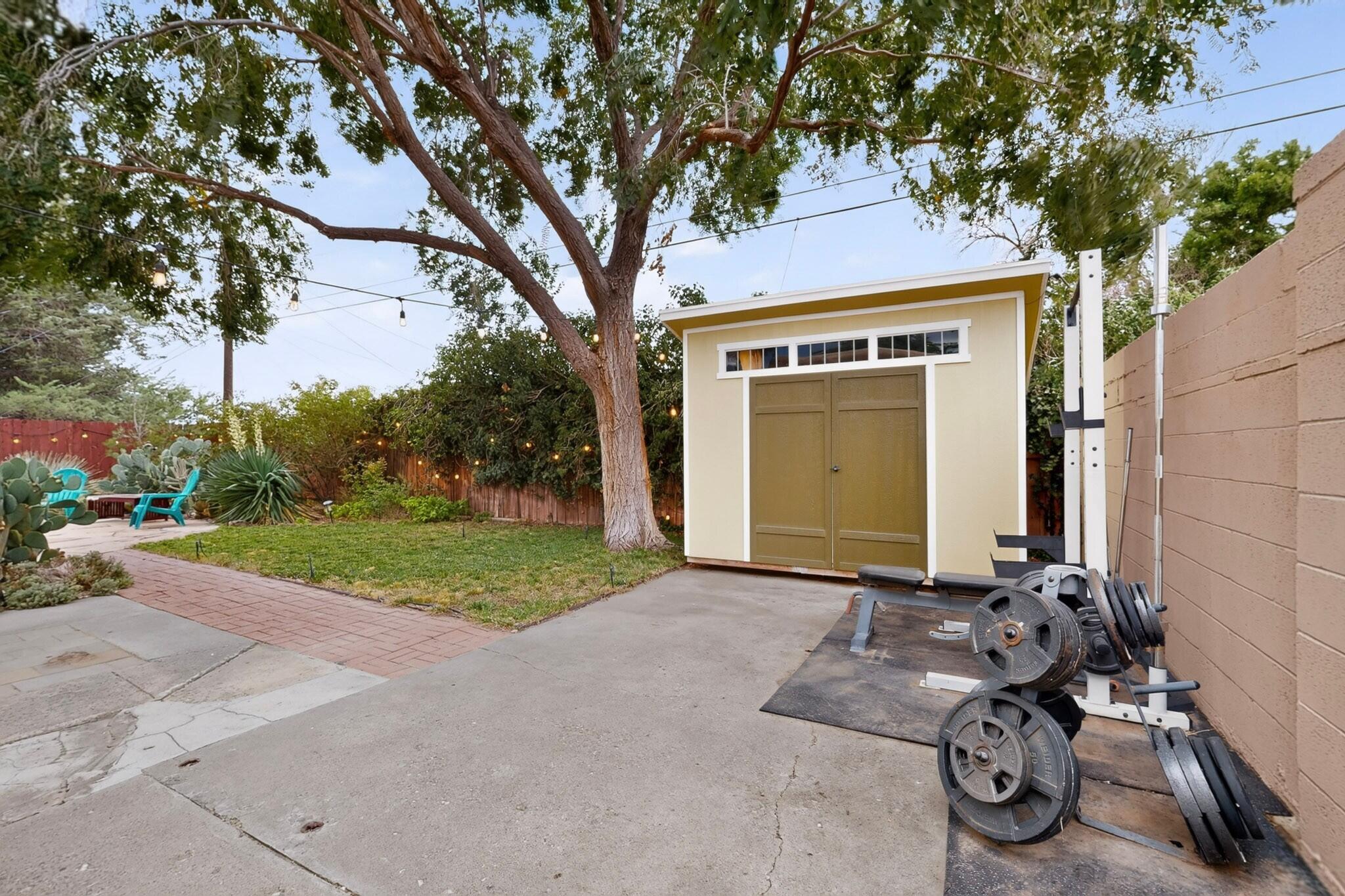 Photo 4 — 9805 Mesa Arriba Avenue NE
