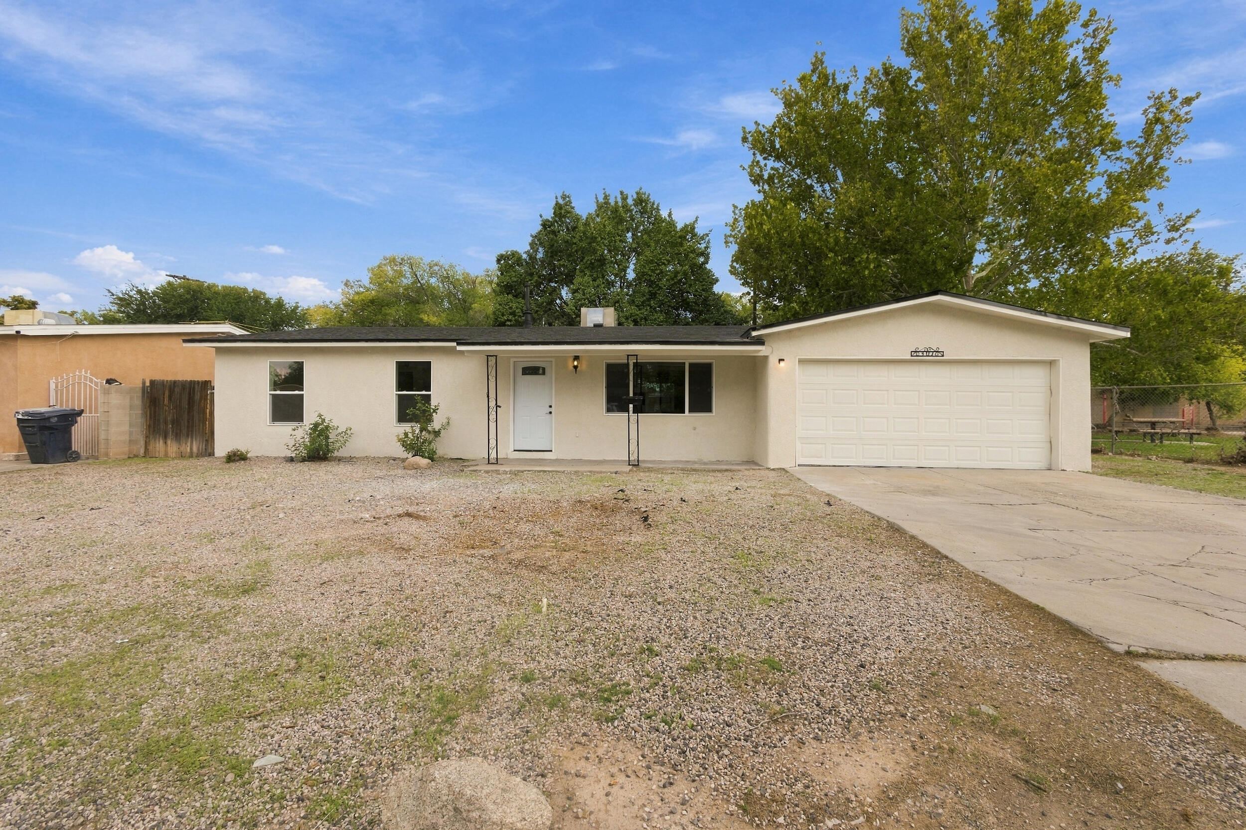 307 Osage Place SW, Albuquerque, NM 87105