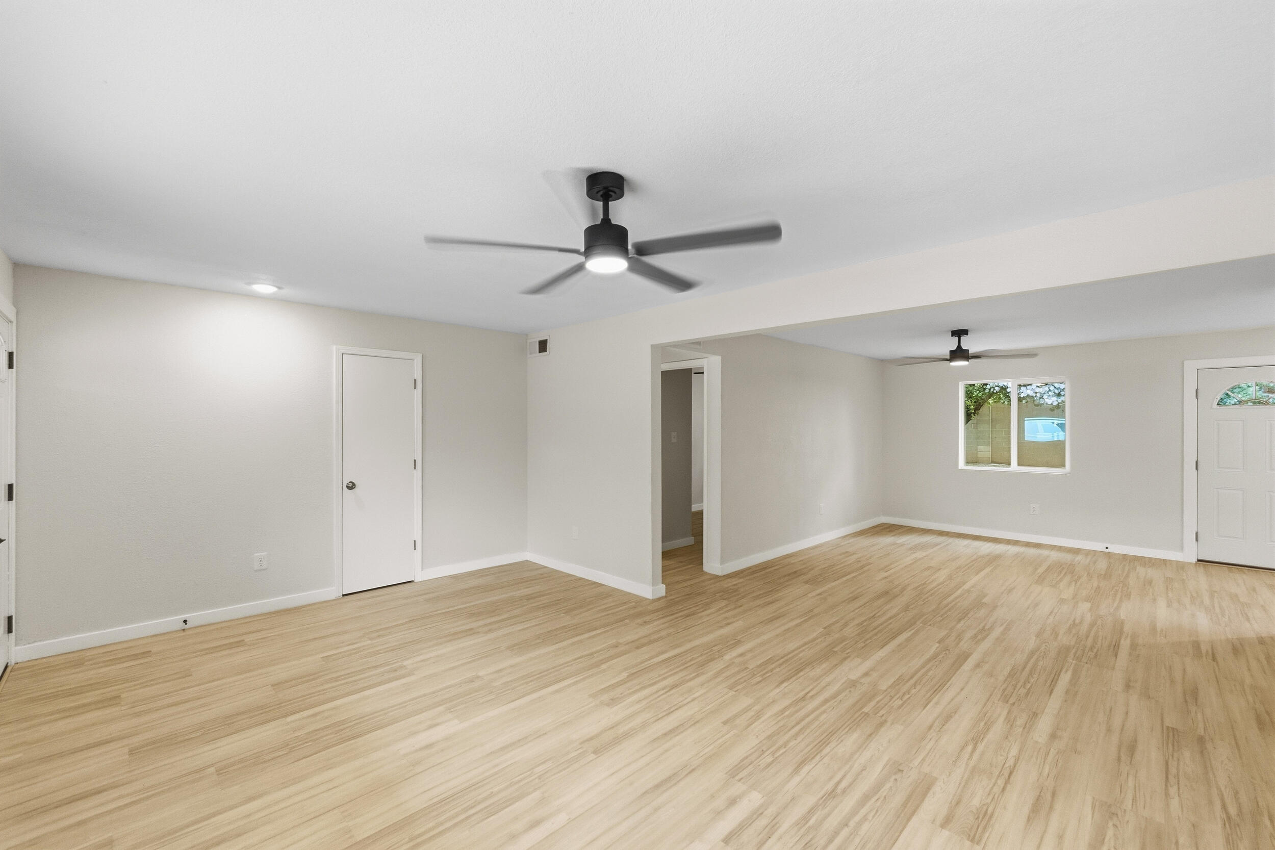 Photo 5 — 307 Osage Place SW