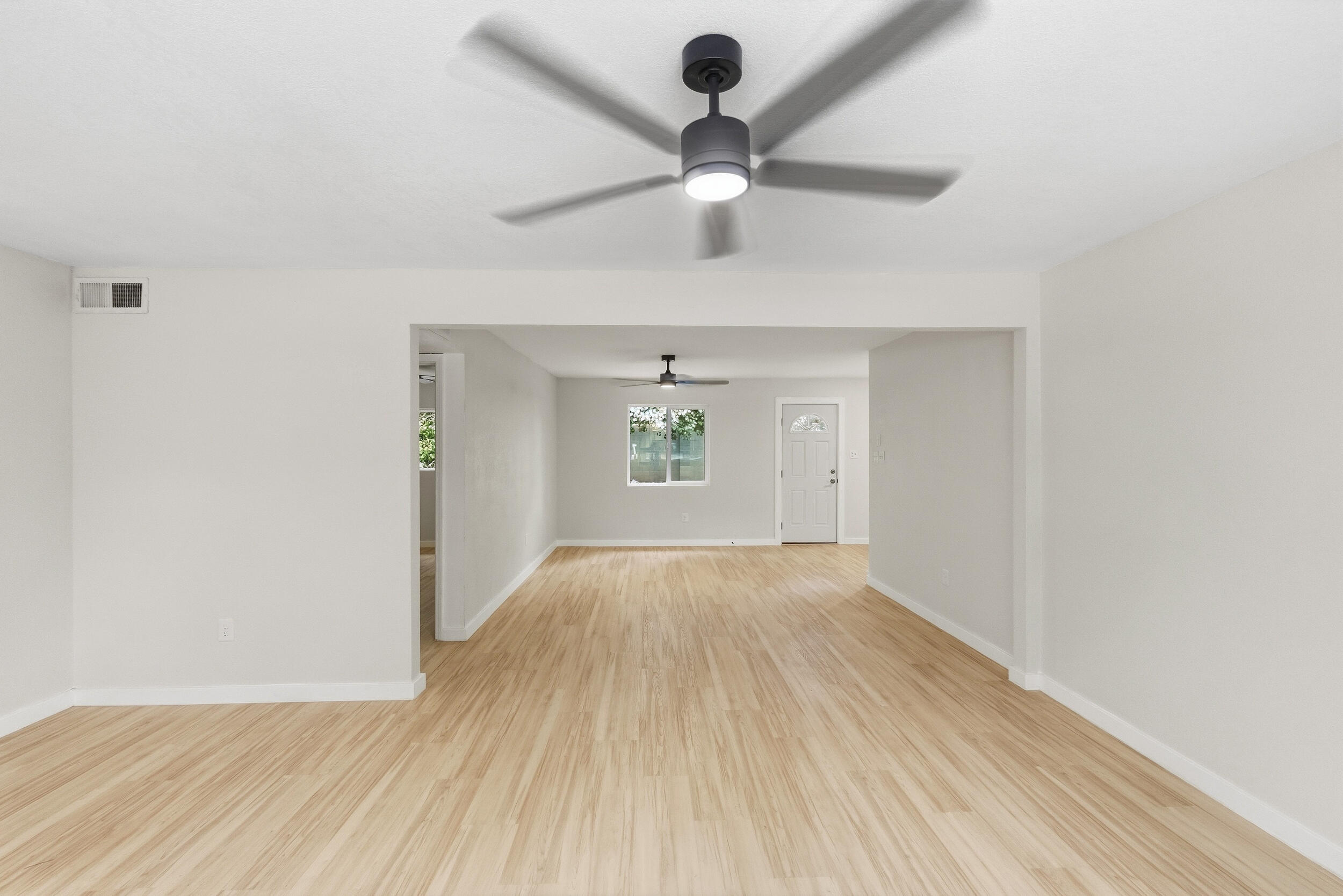 Photo 6 — 307 Osage Place SW