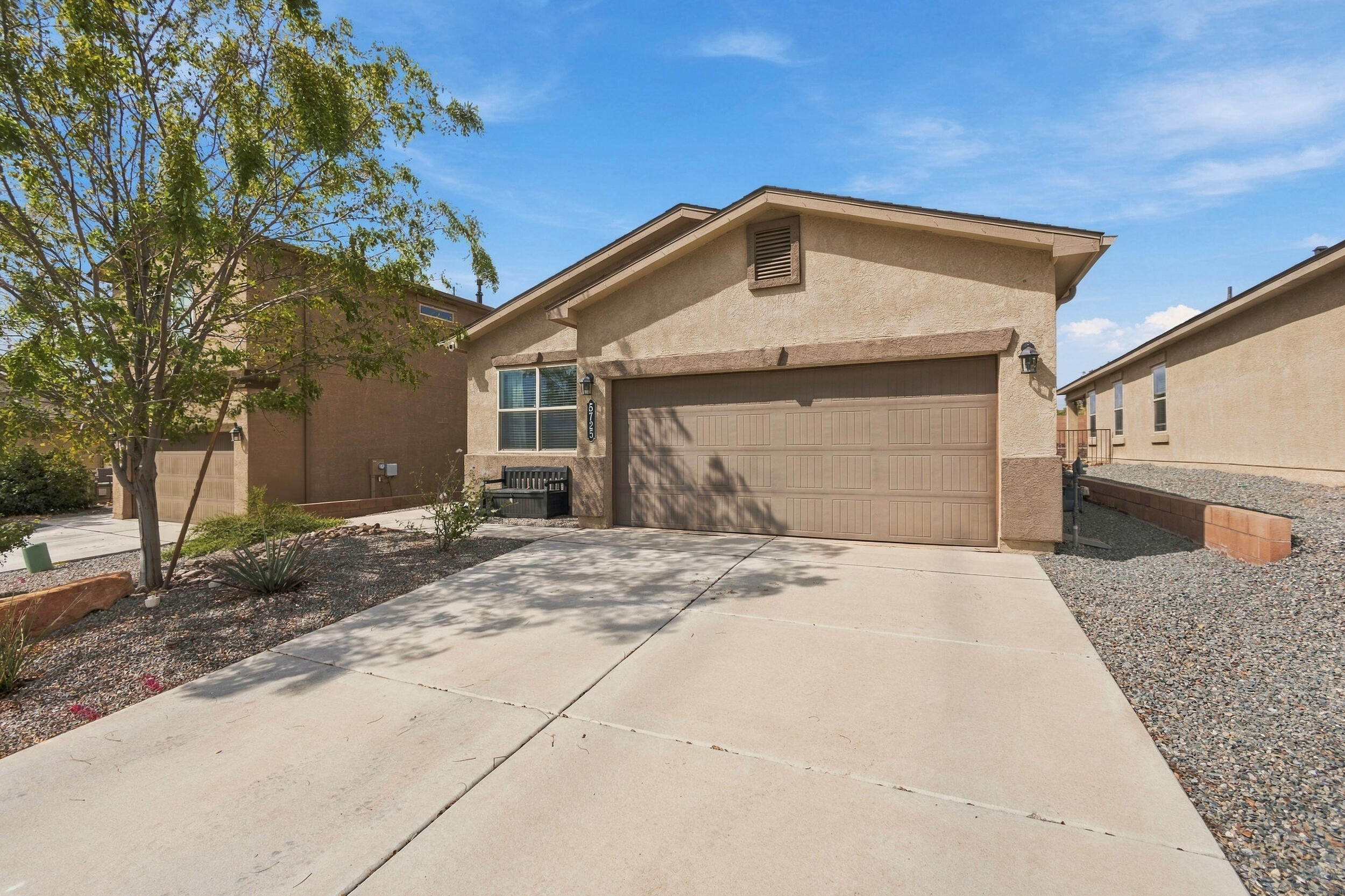 5725 Colfax Court NE