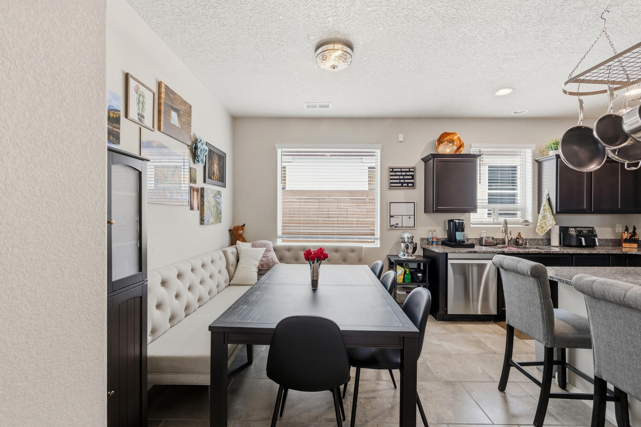 Photo 18 — 5725 Colfax Court NE