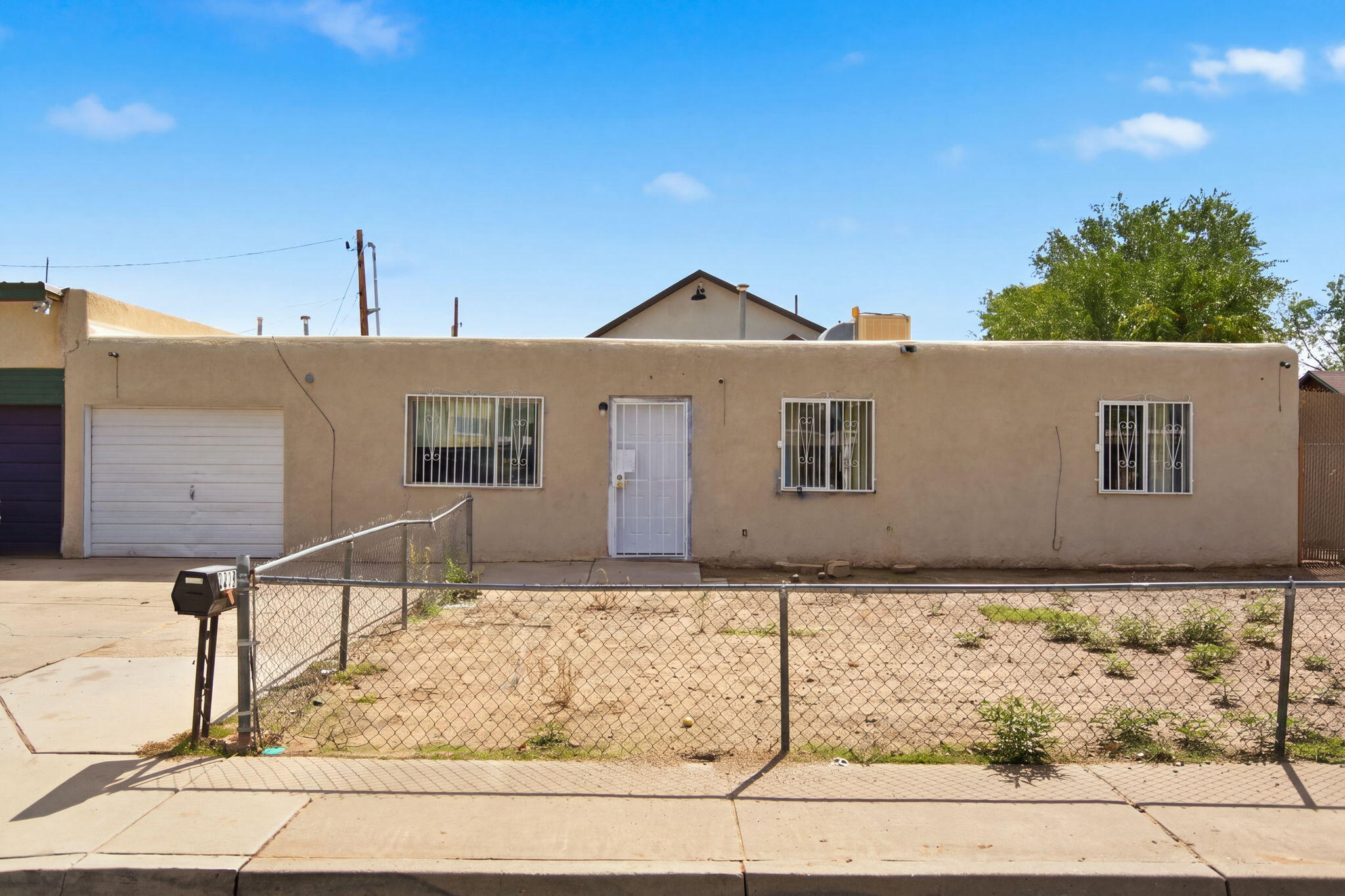 1212 La Poblana Road NW, Albuquerque, NM 87107