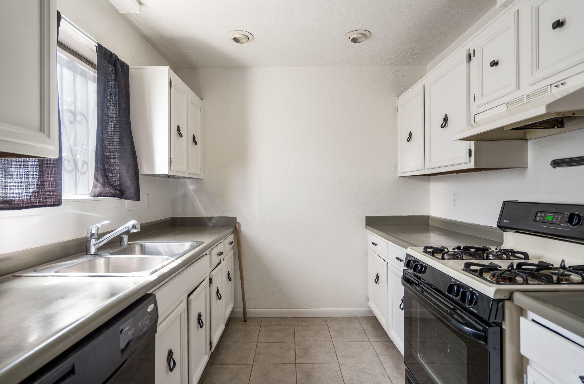 Photo 14 — 1212 La Poblana Road NW