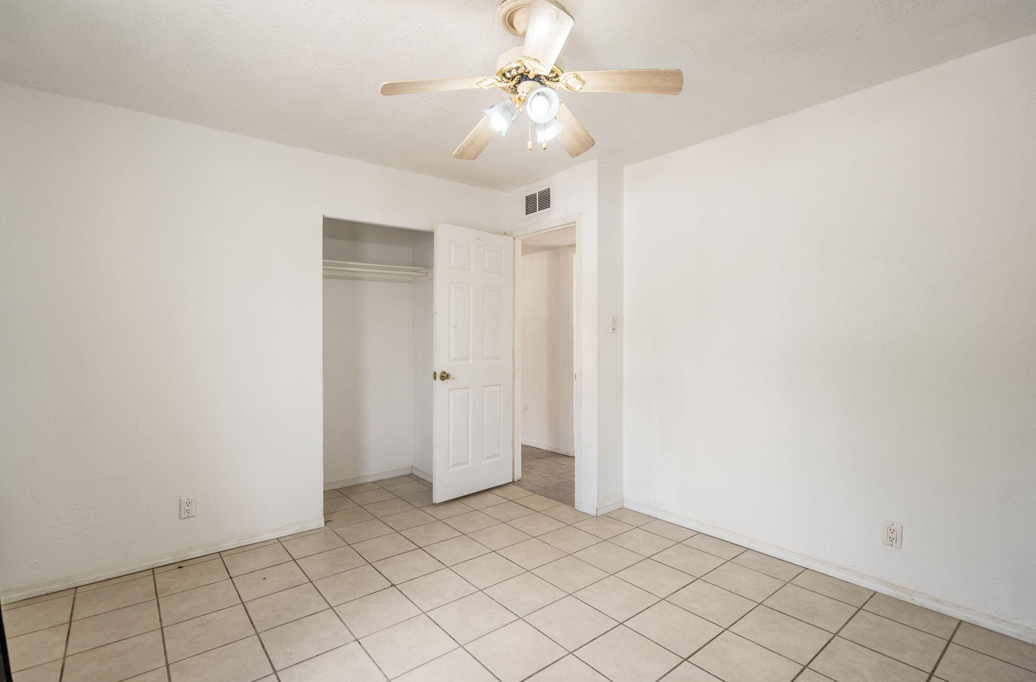 Photo 8 — 1212 La Poblana Road NW