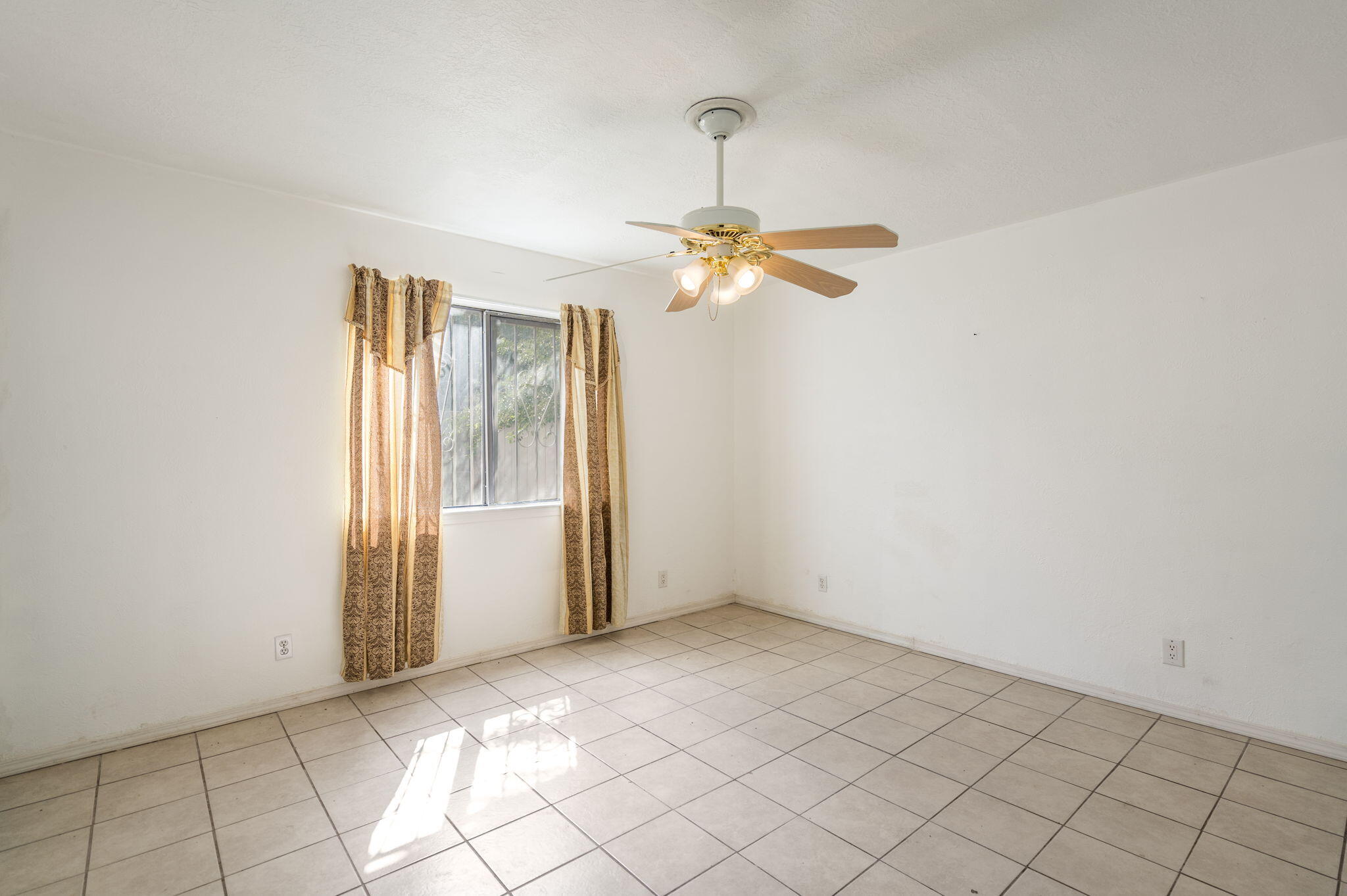 Photo 7 — 1212 La Poblana Road NW