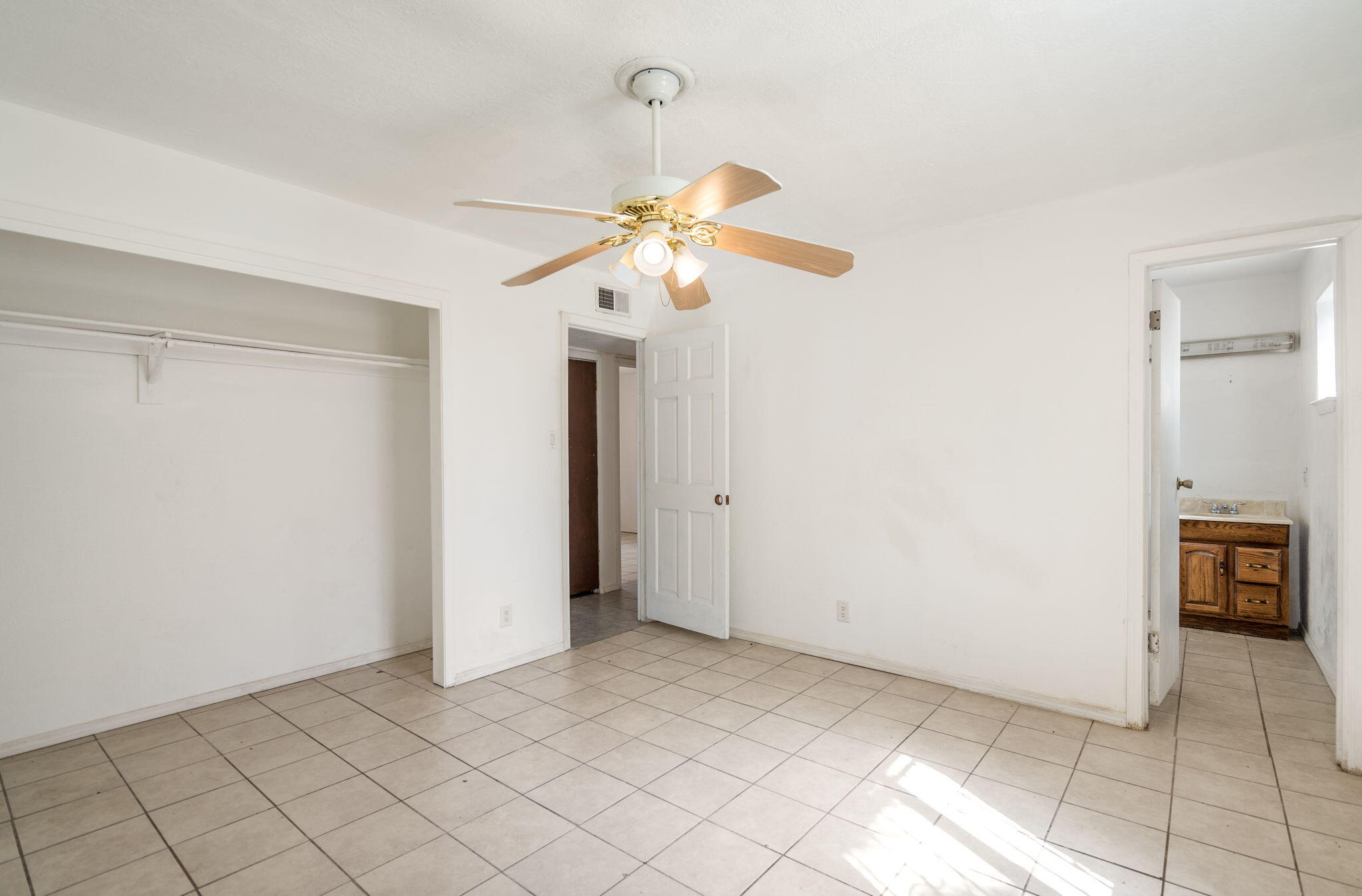 Photo 6 — 1212 La Poblana Road NW