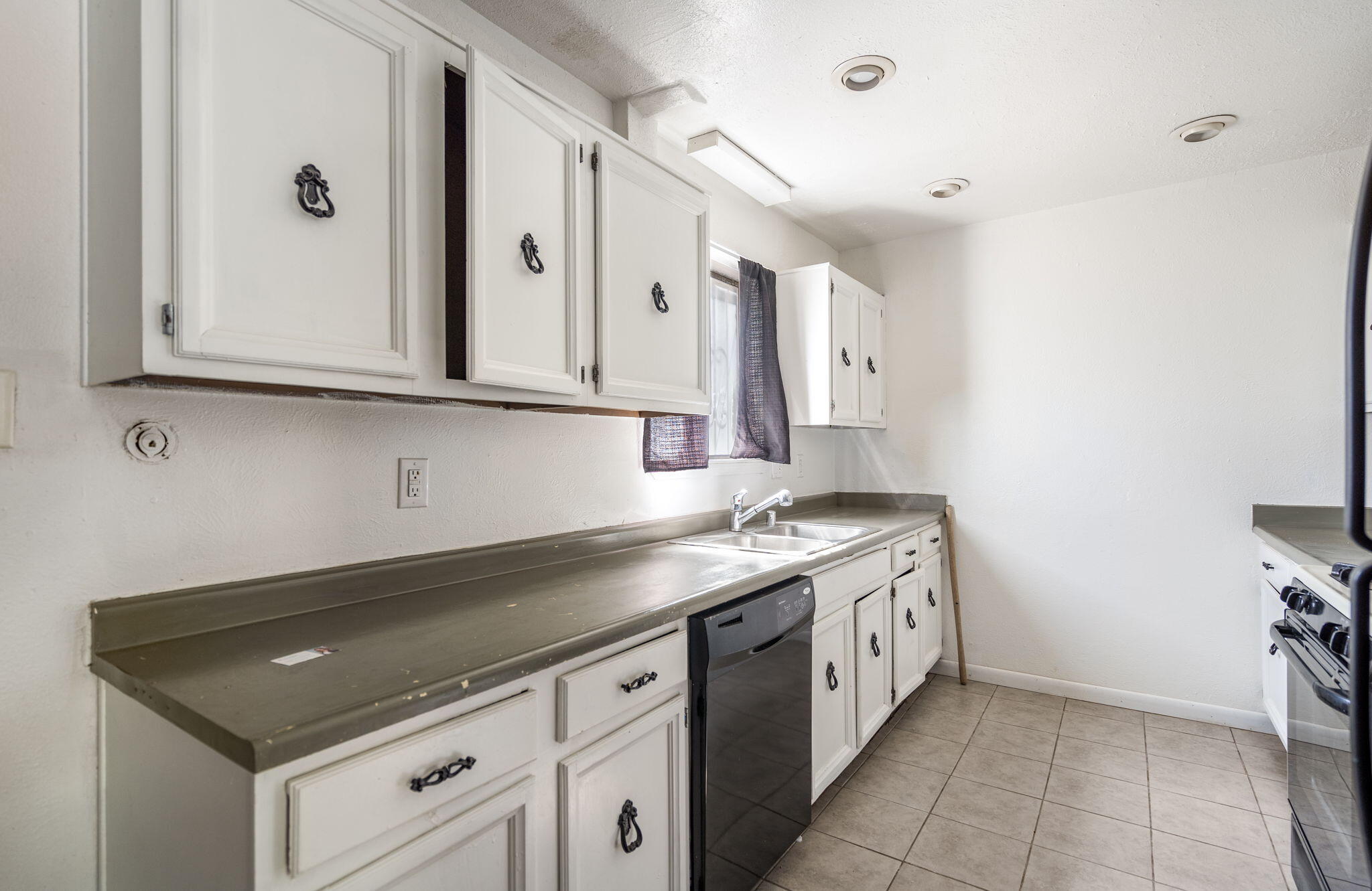 Photo 17 — 1212 La Poblana Road NW