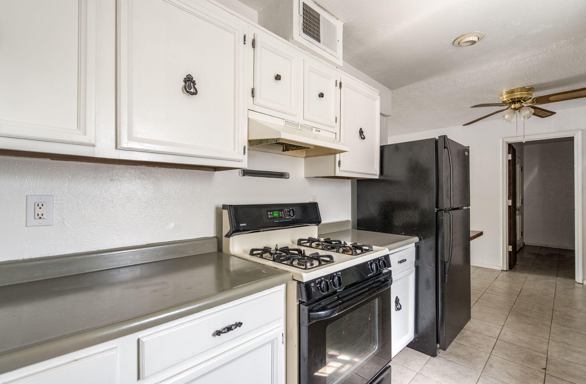 Photo 16 — 1212 La Poblana Road NW