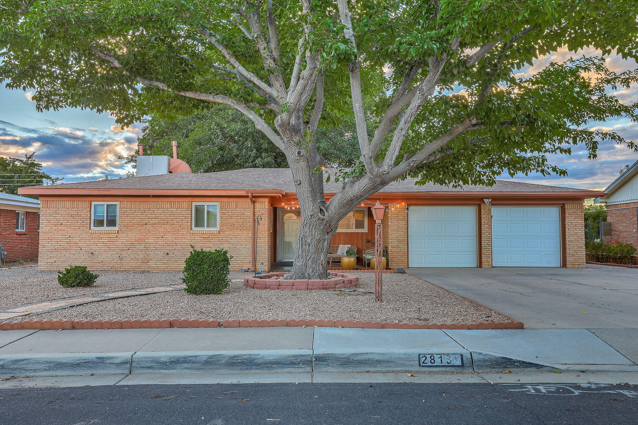 2813 Florida Street NE, Albuquerque, NM 87110