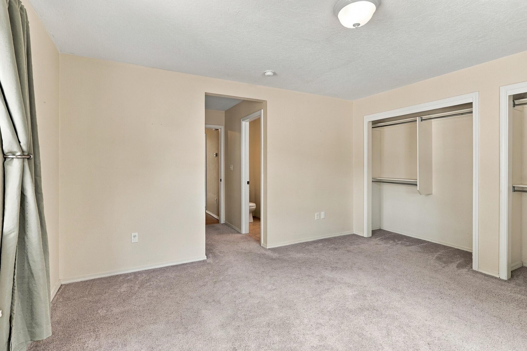 Photo 7 — 1004 Mineral Way 1