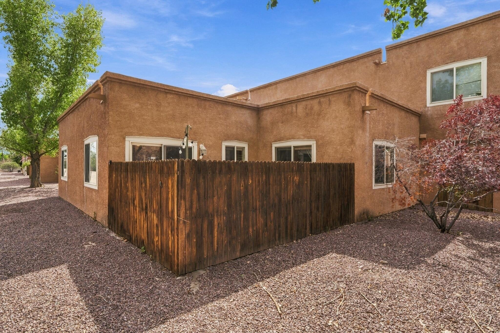 Photo 2 — 1004 Mineral Way 1