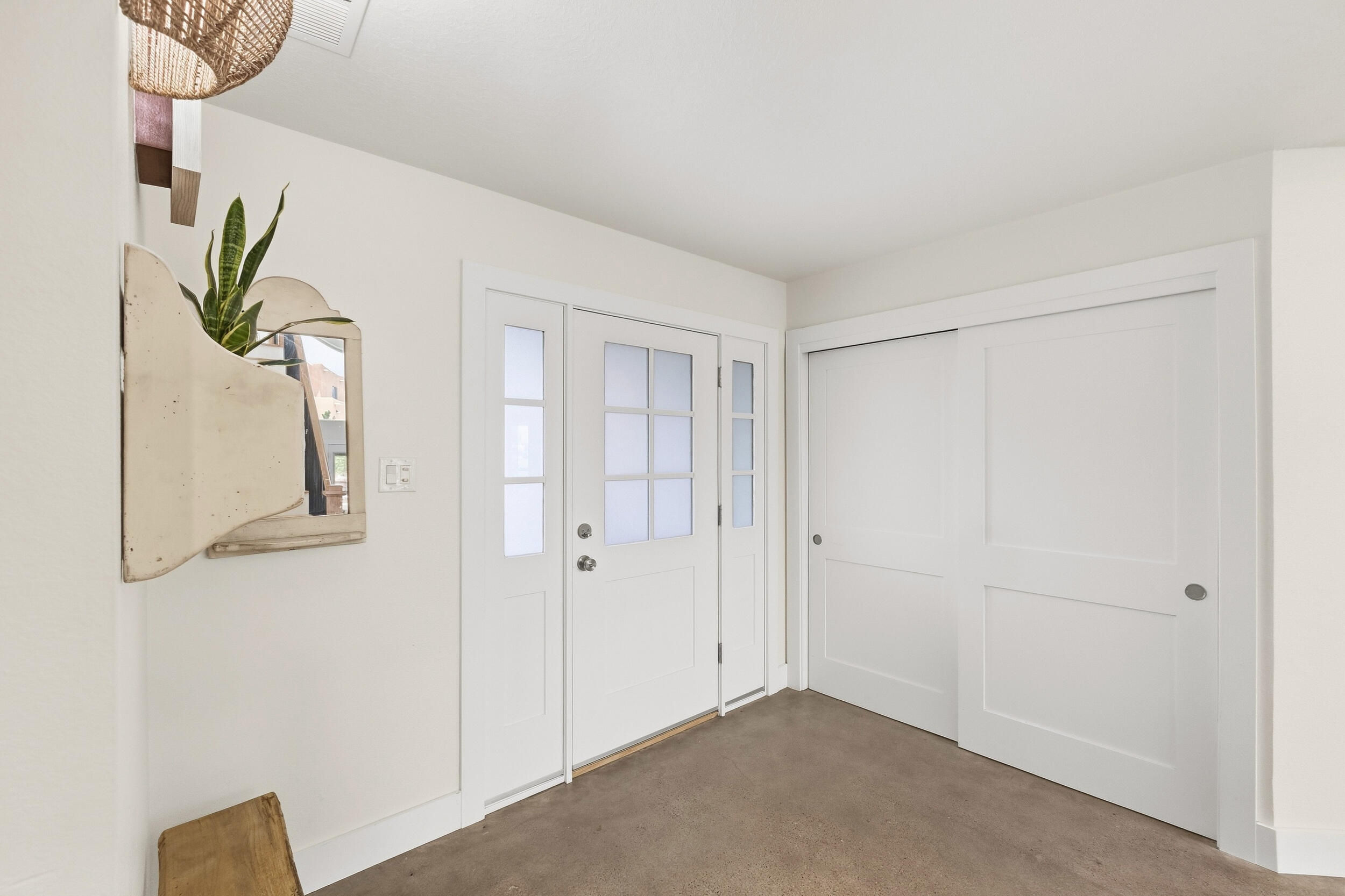 Photo 7 — 12501 Oakland Avenue NE
