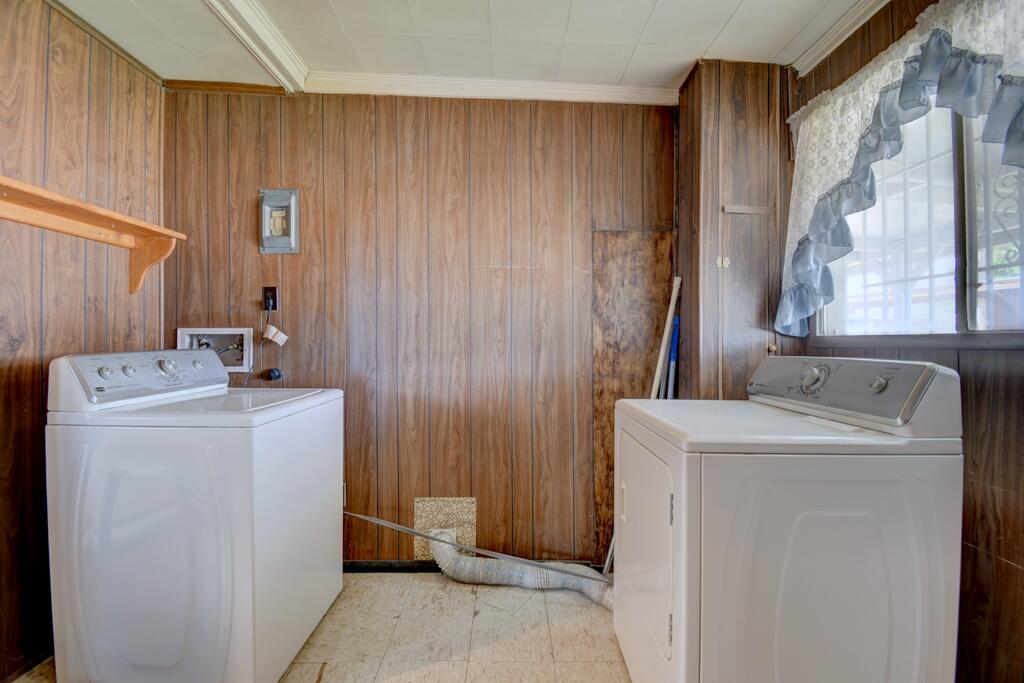 Photo 12 — 4413 Goodrich Avenue NE