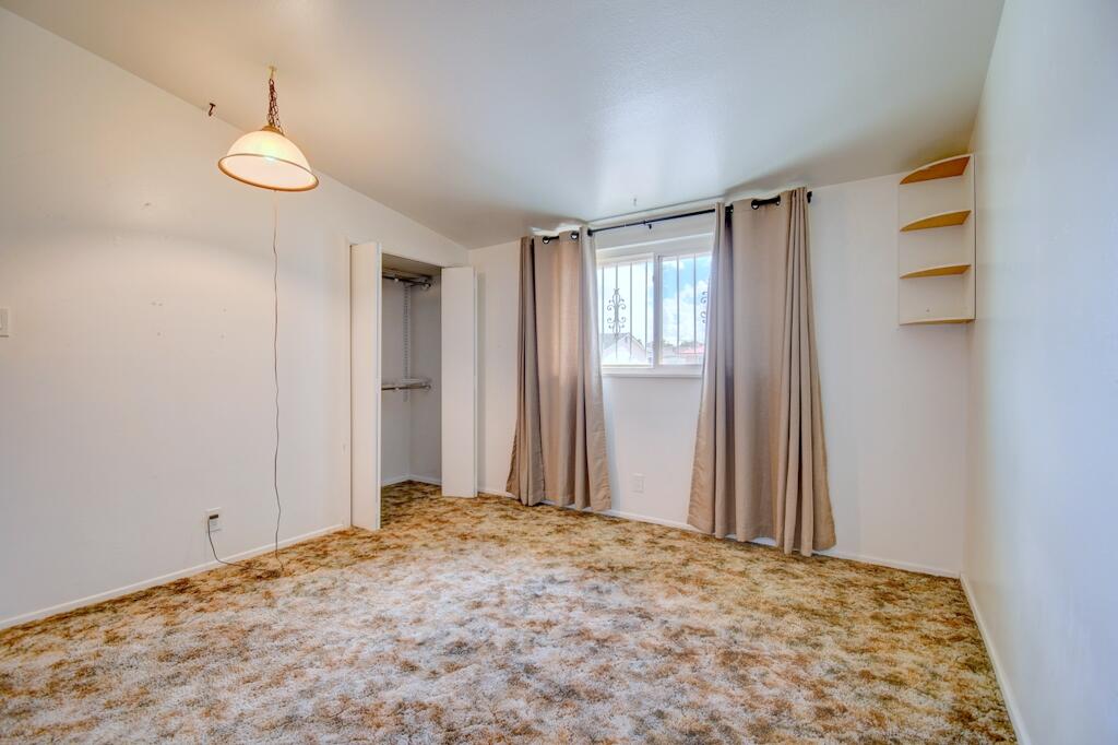 Photo 8 — 4413 Goodrich Avenue NE