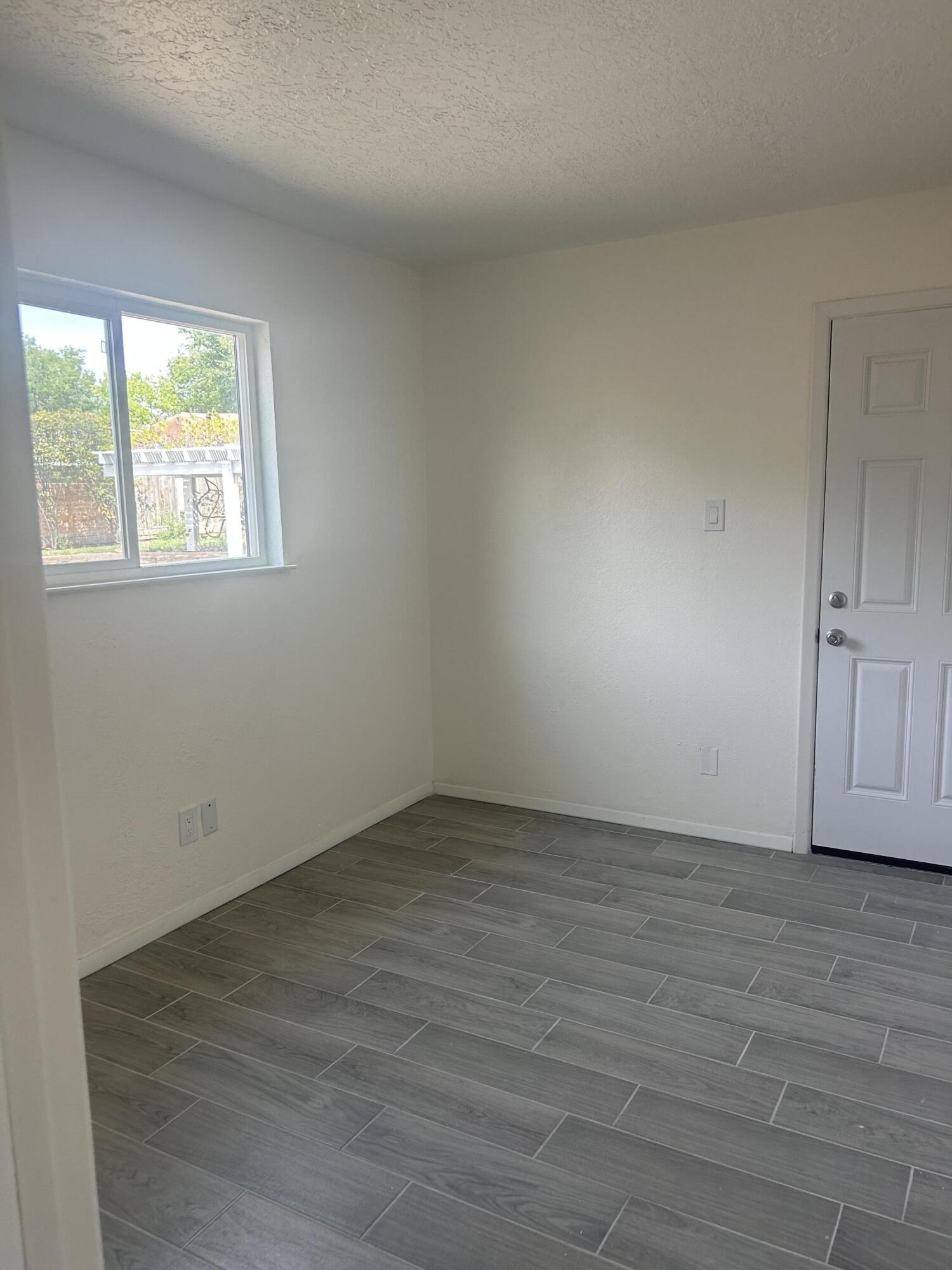 Photo 15 — 13376 Camino Del Norte NE