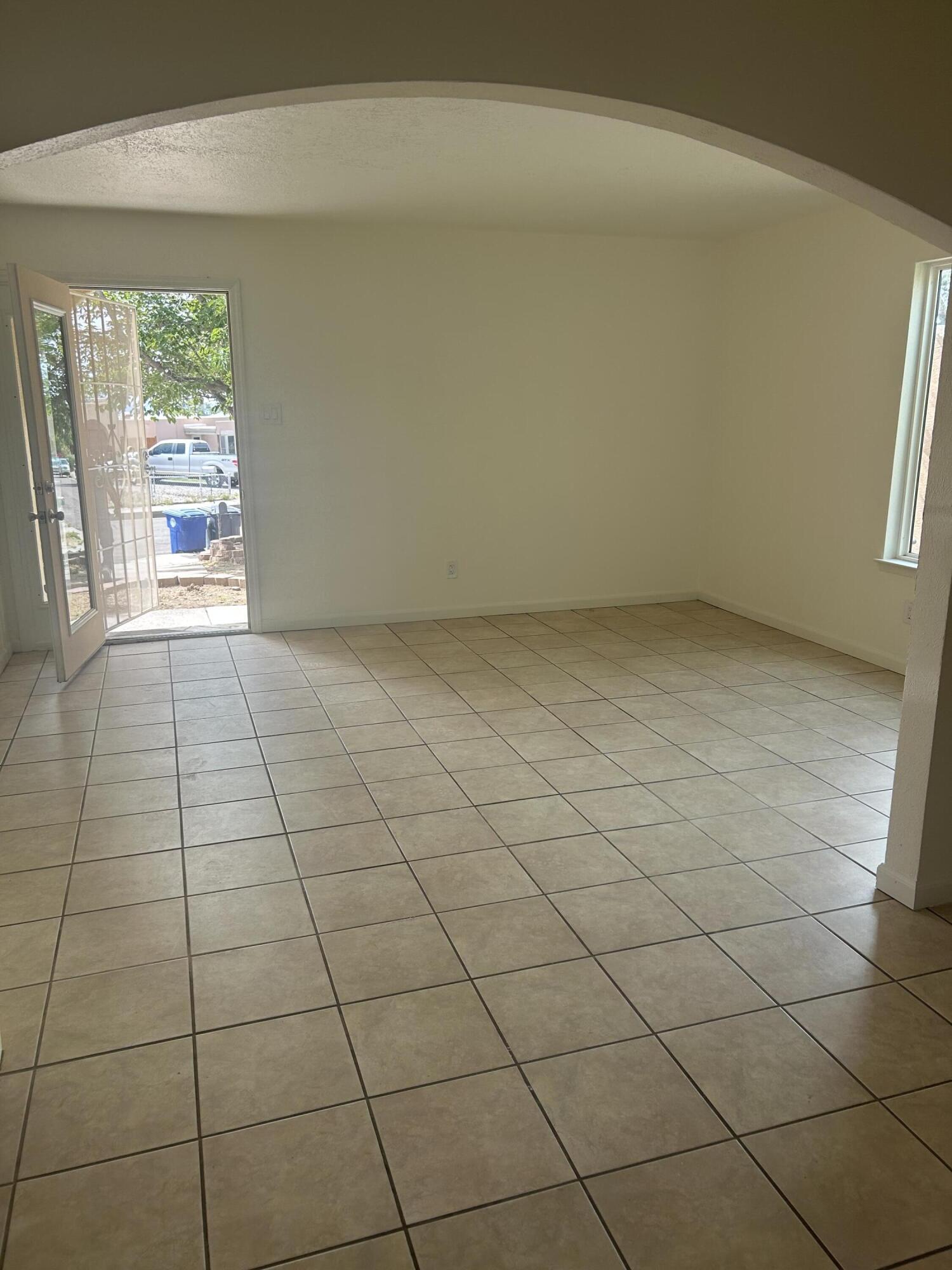 Photo 3 — 13376 Camino Del Norte NE