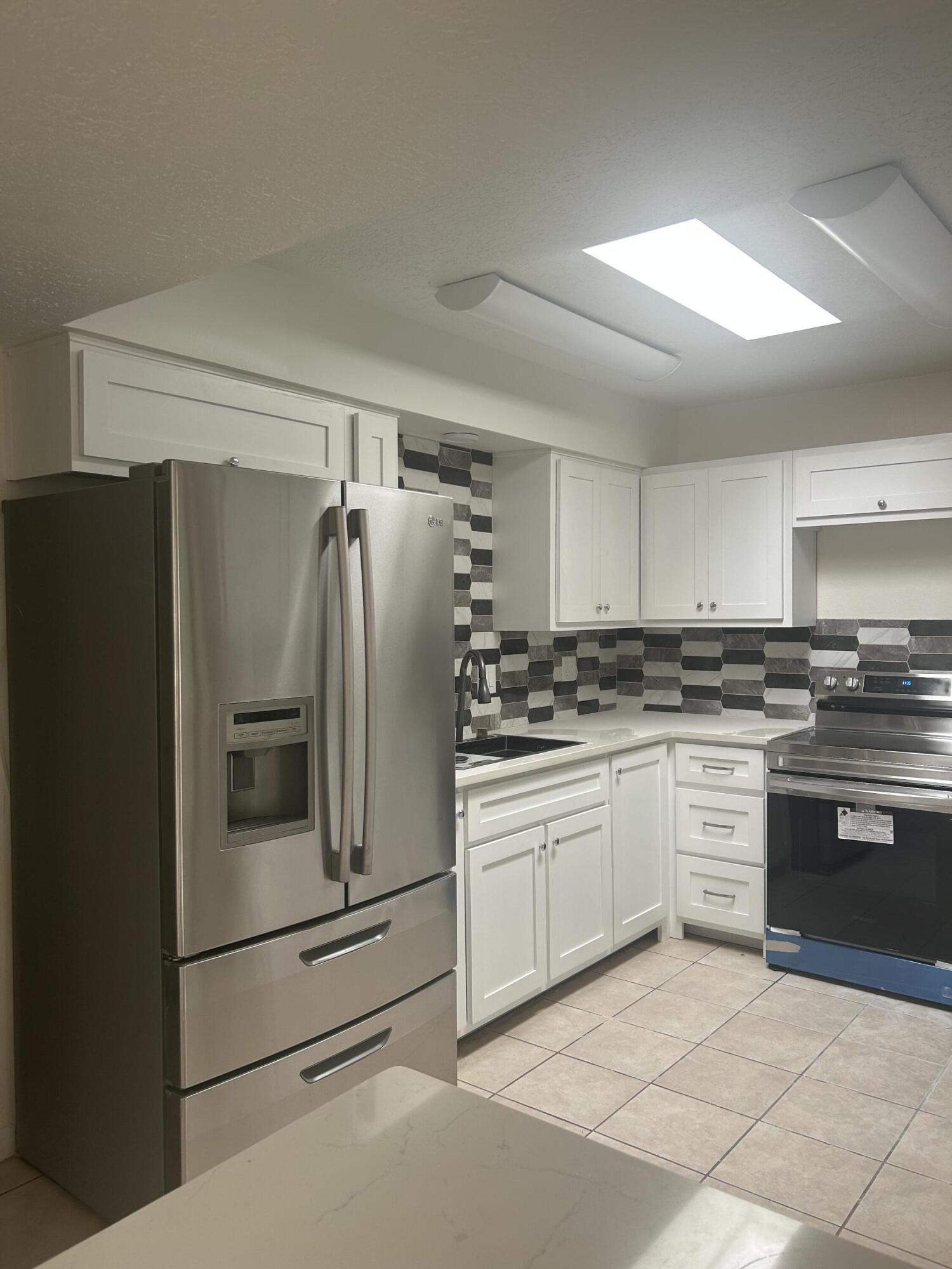 Photo 4 — 13376 Camino Del Norte NE