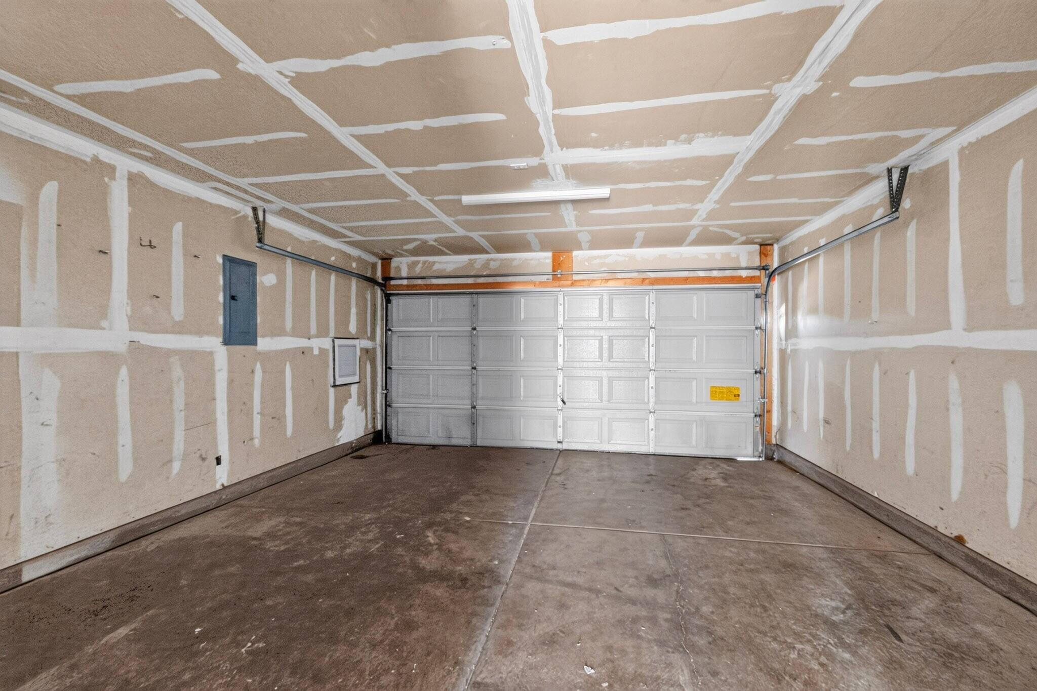 Photo 11 — 6901 Don Xavier Avenue SW