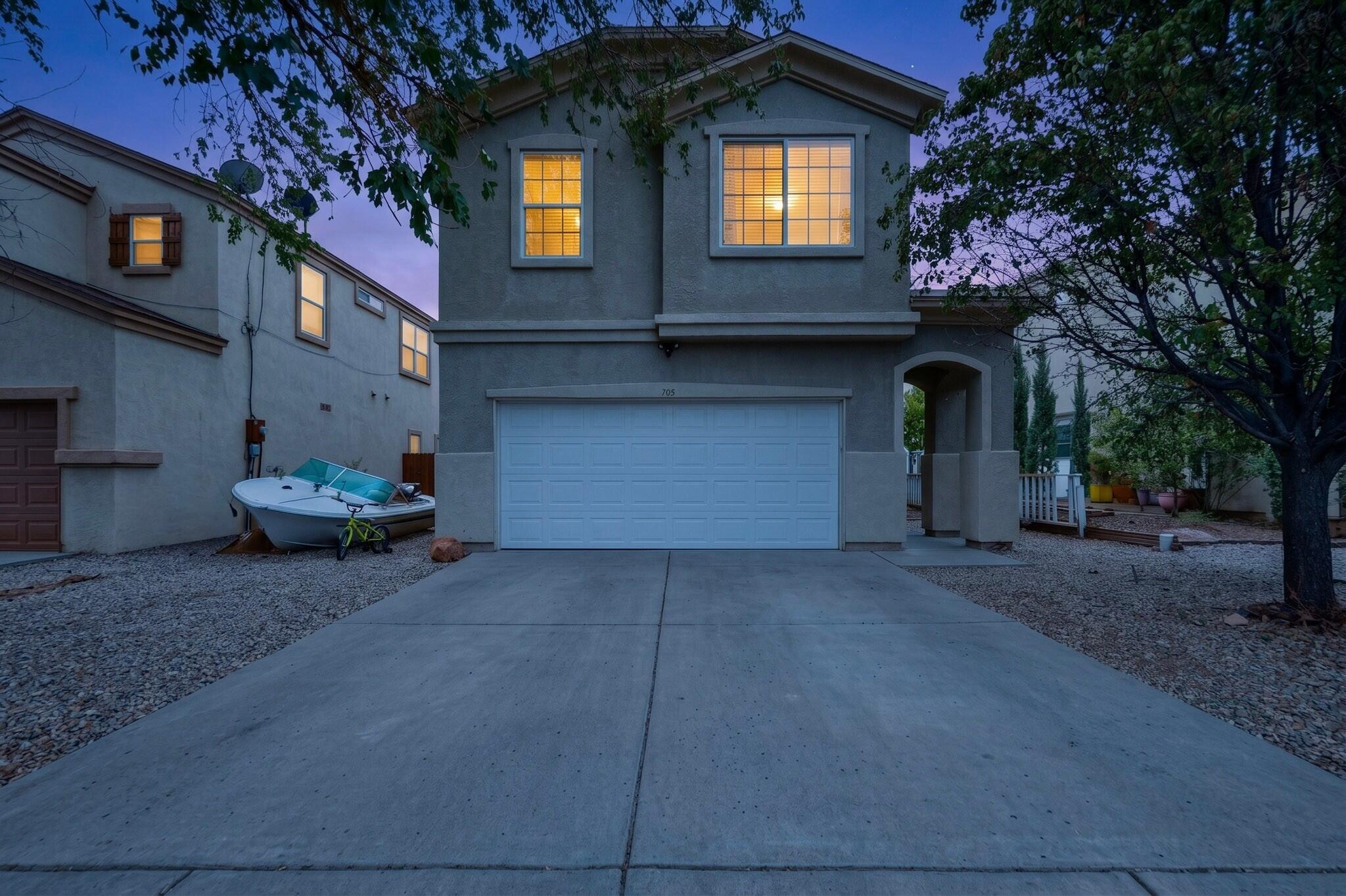 709 Los Viejos Drive SW