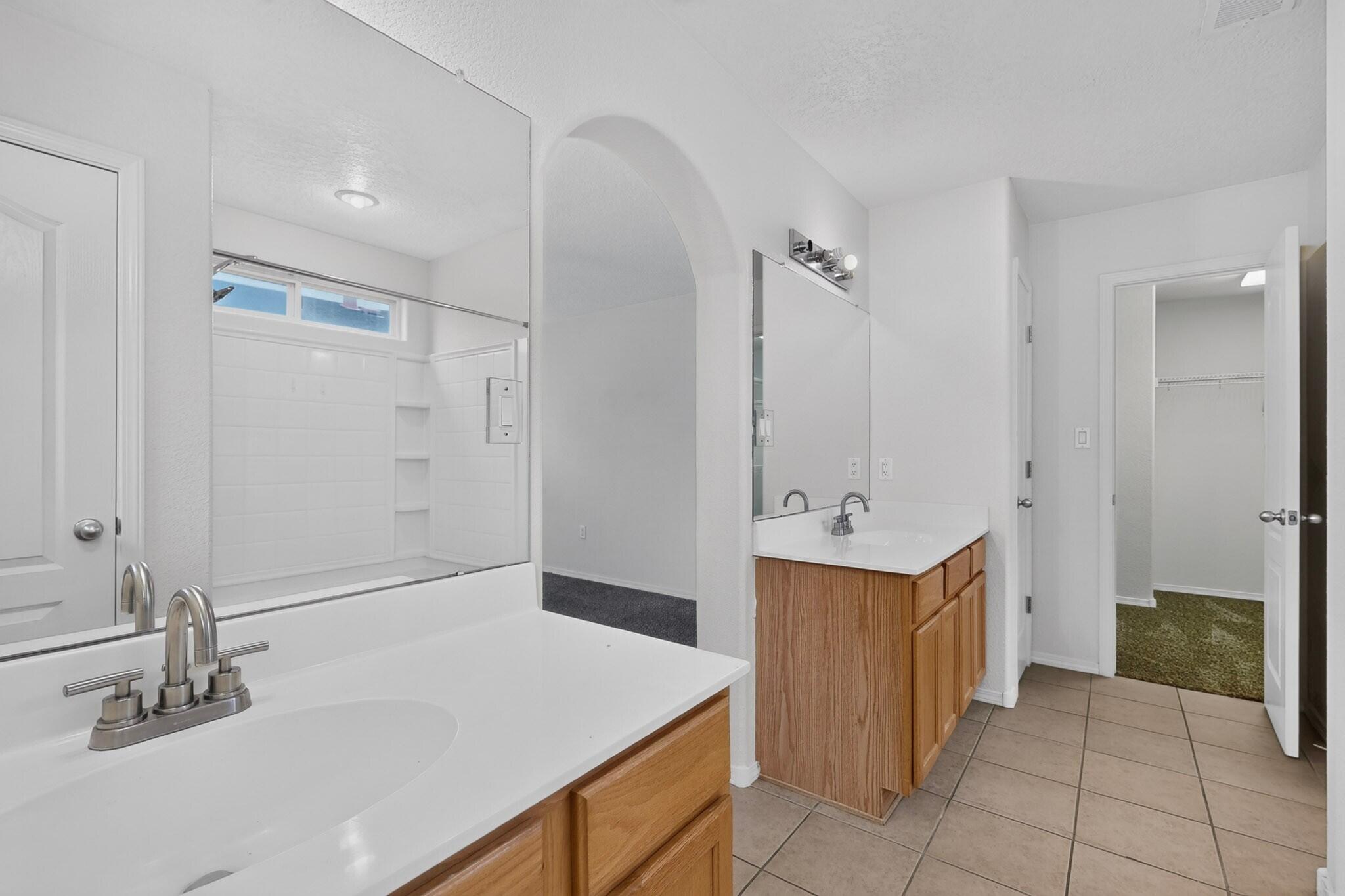 Photo 10 — 709 Los Viejos Drive SW