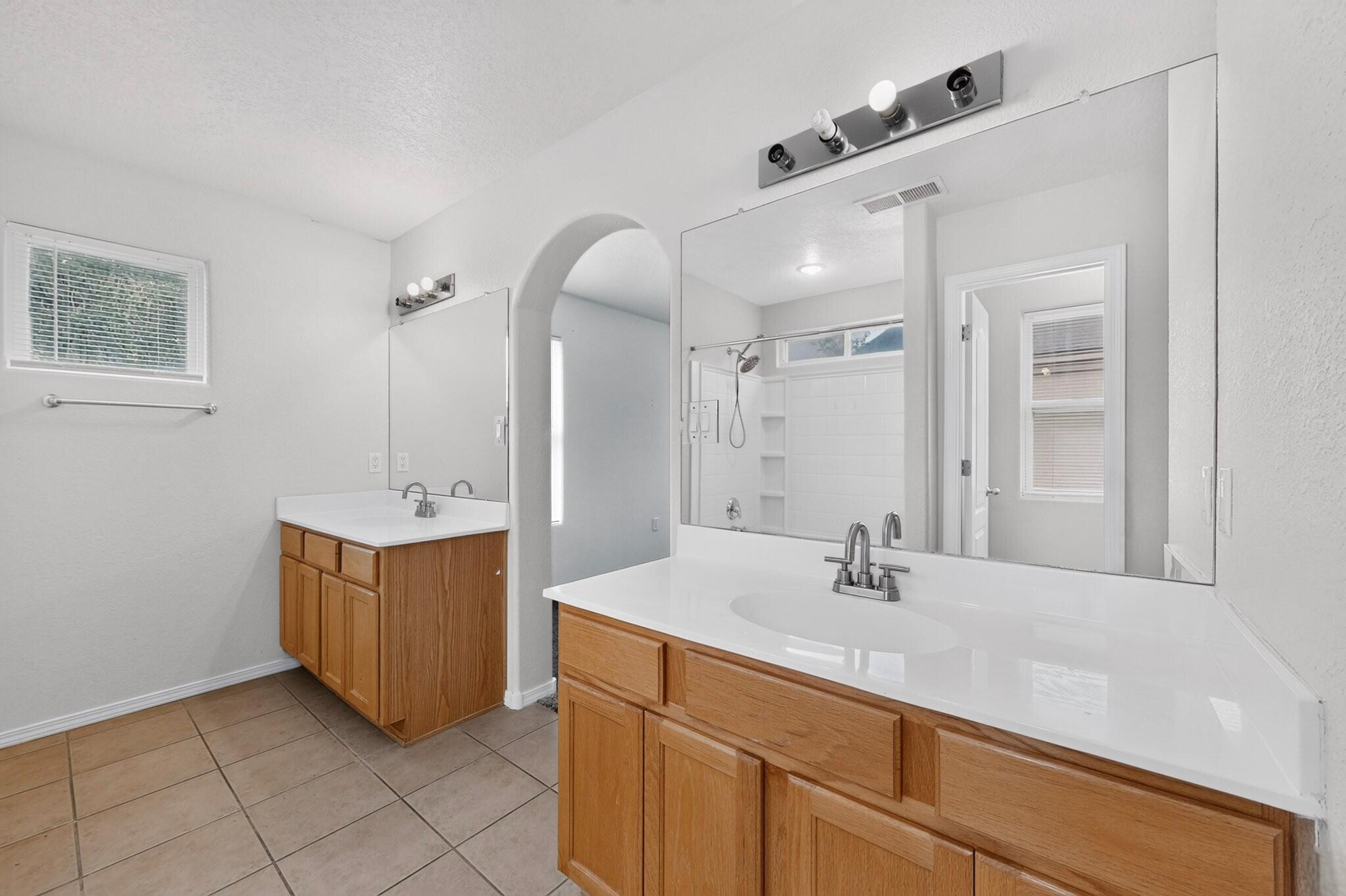 Photo 11 — 709 Los Viejos Drive SW