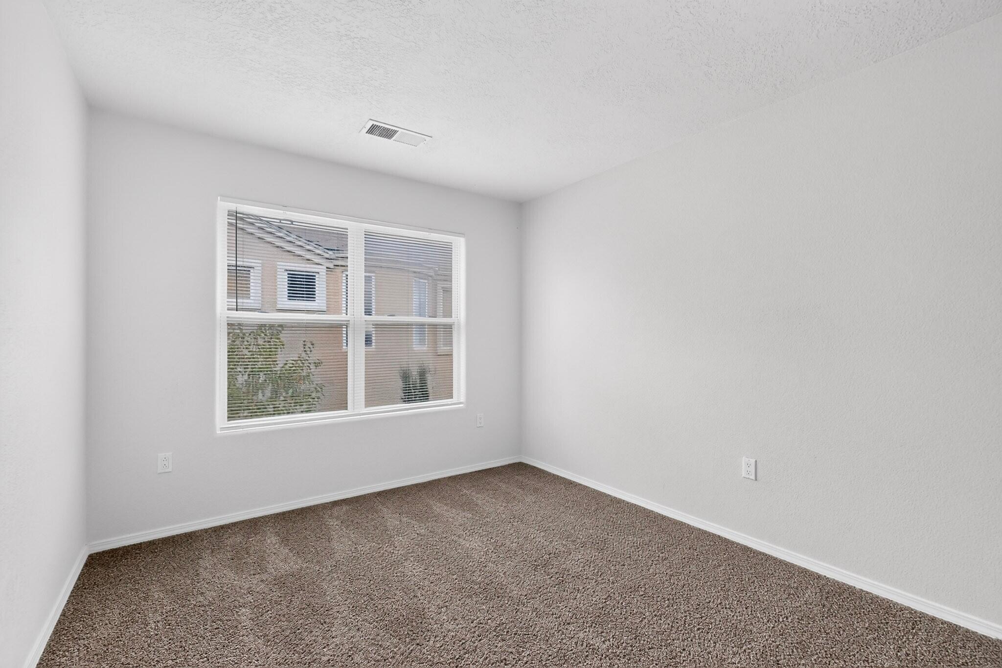Photo 13 — 709 Los Viejos Drive SW