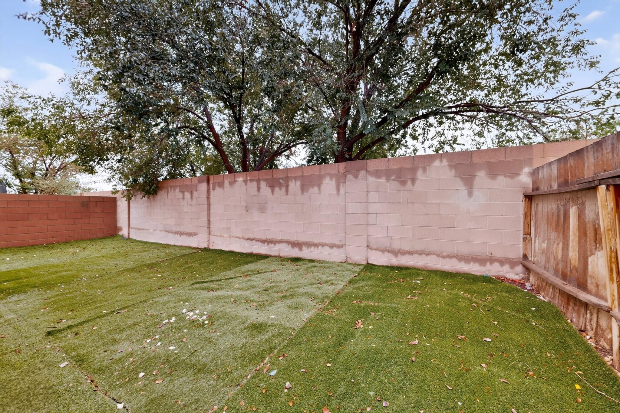 Photo 7 — 709 Los Viejos Drive SW